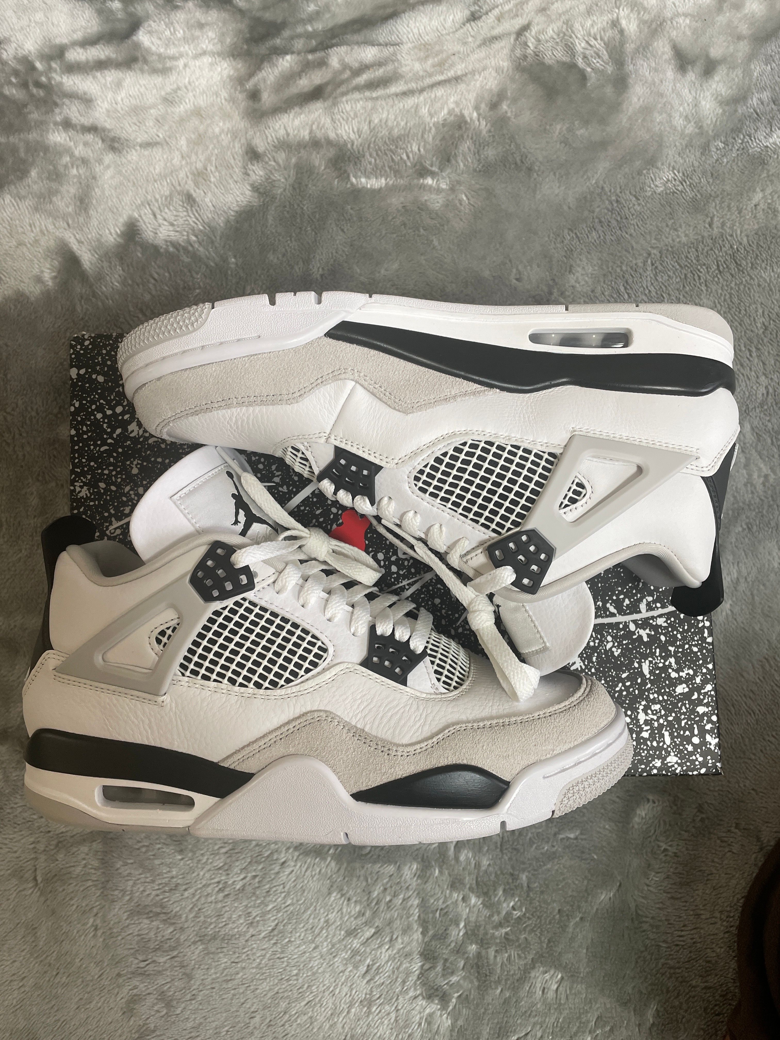 Nike Air Jordan 4 "Military Black"