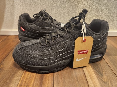 Levi's × Nike Air Max 95 OG "Denim Black"