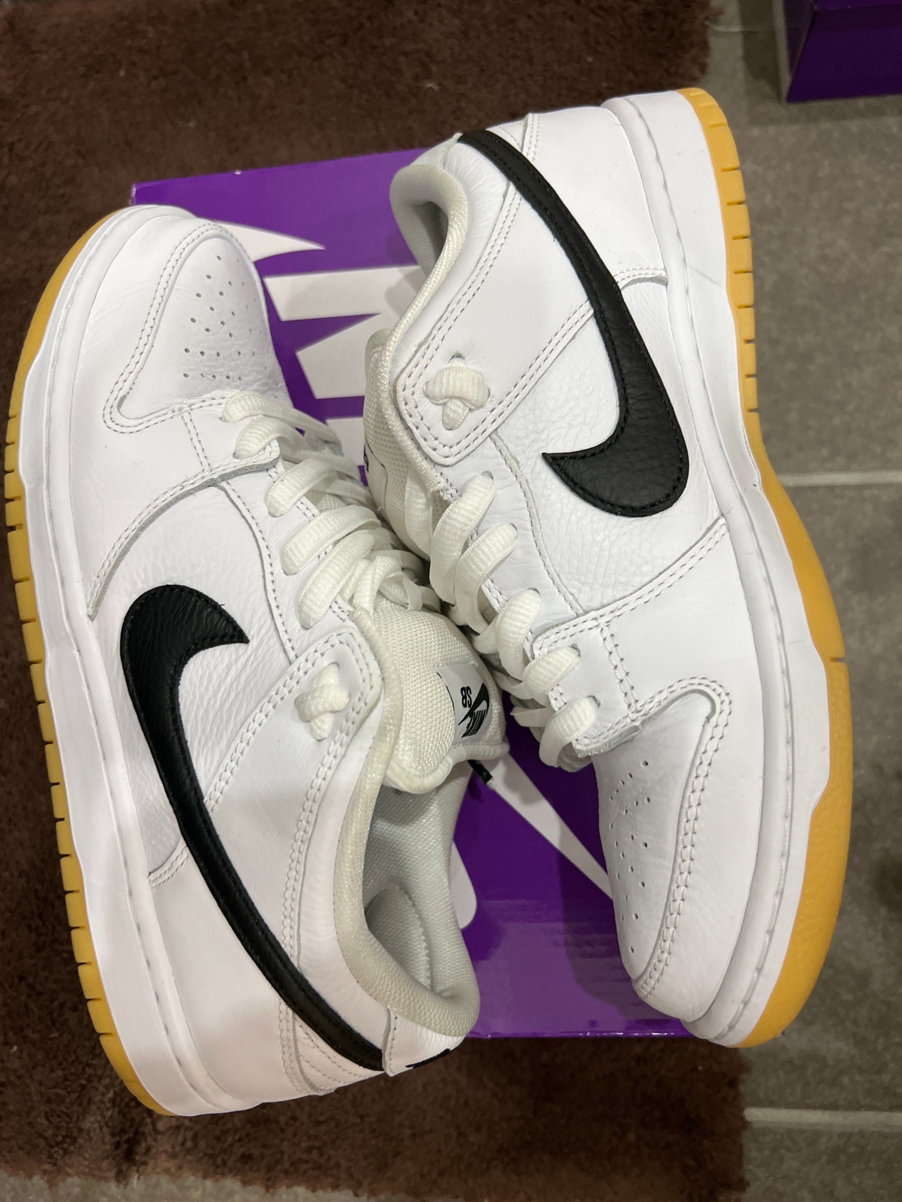 Nike SB Dunk Low Pro "White/Black-White-Gum Light Brown"