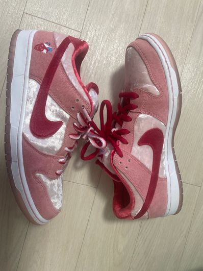 Strangelove × Nike SB Dunk Low "Valentine’s Day"