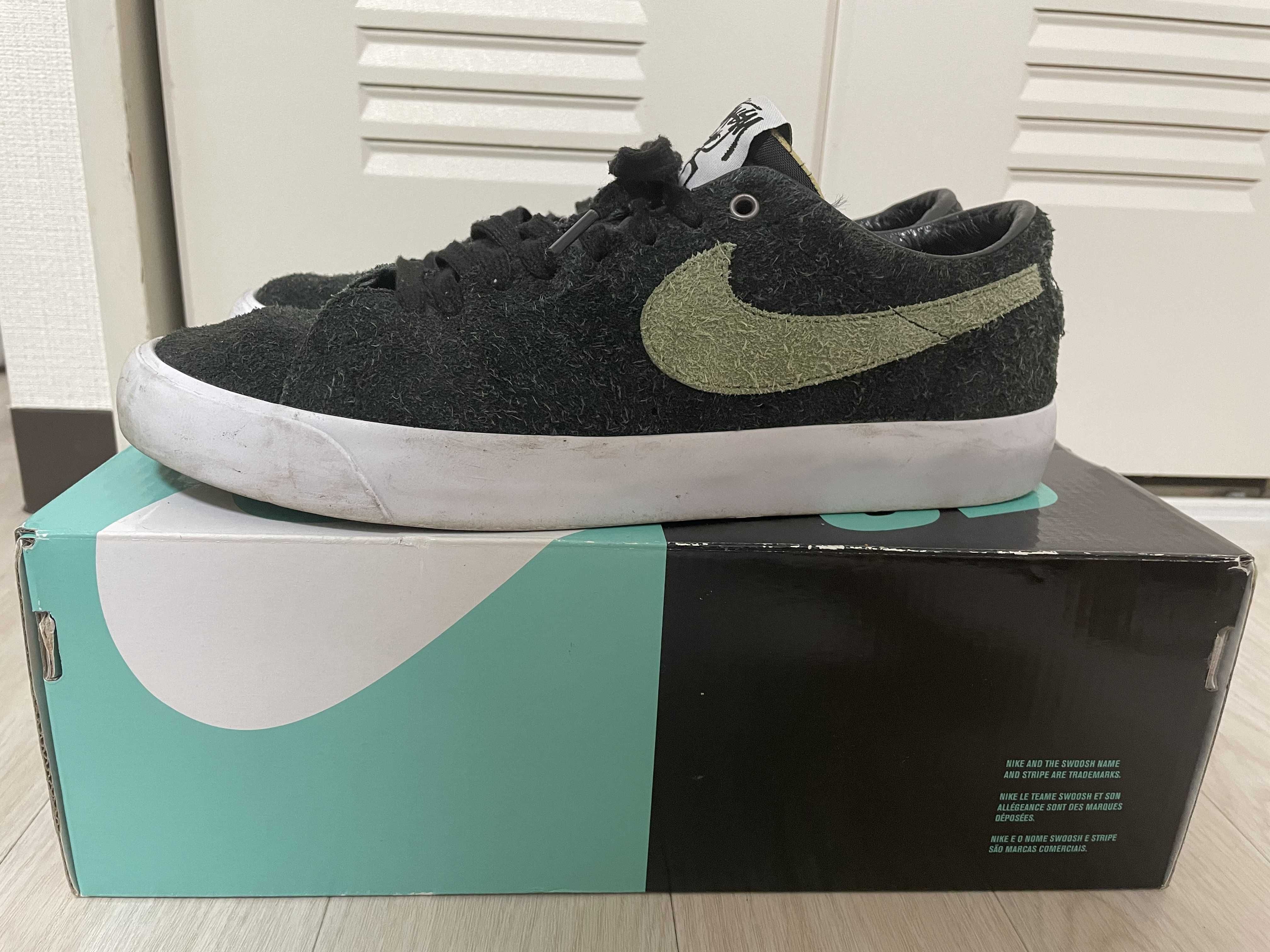 Stussy × Nike SB Blazer Low "Black/Palm Green"