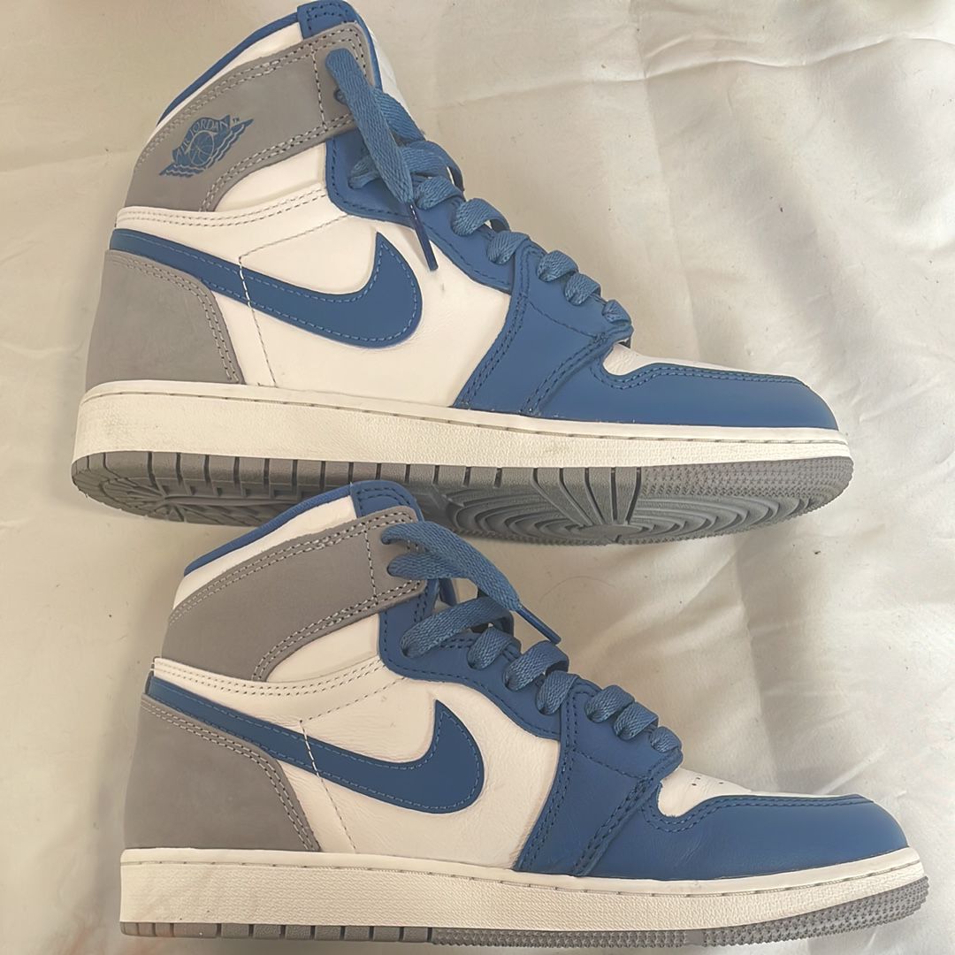 Nike GS Air Jordan 1 OG "True Blue"