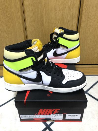 Nike Air Jordan 1 High OG "Volt Gold"