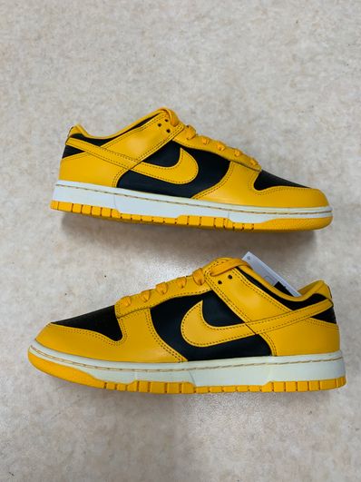 Nike Dunk Low "Championship Goldenrod"