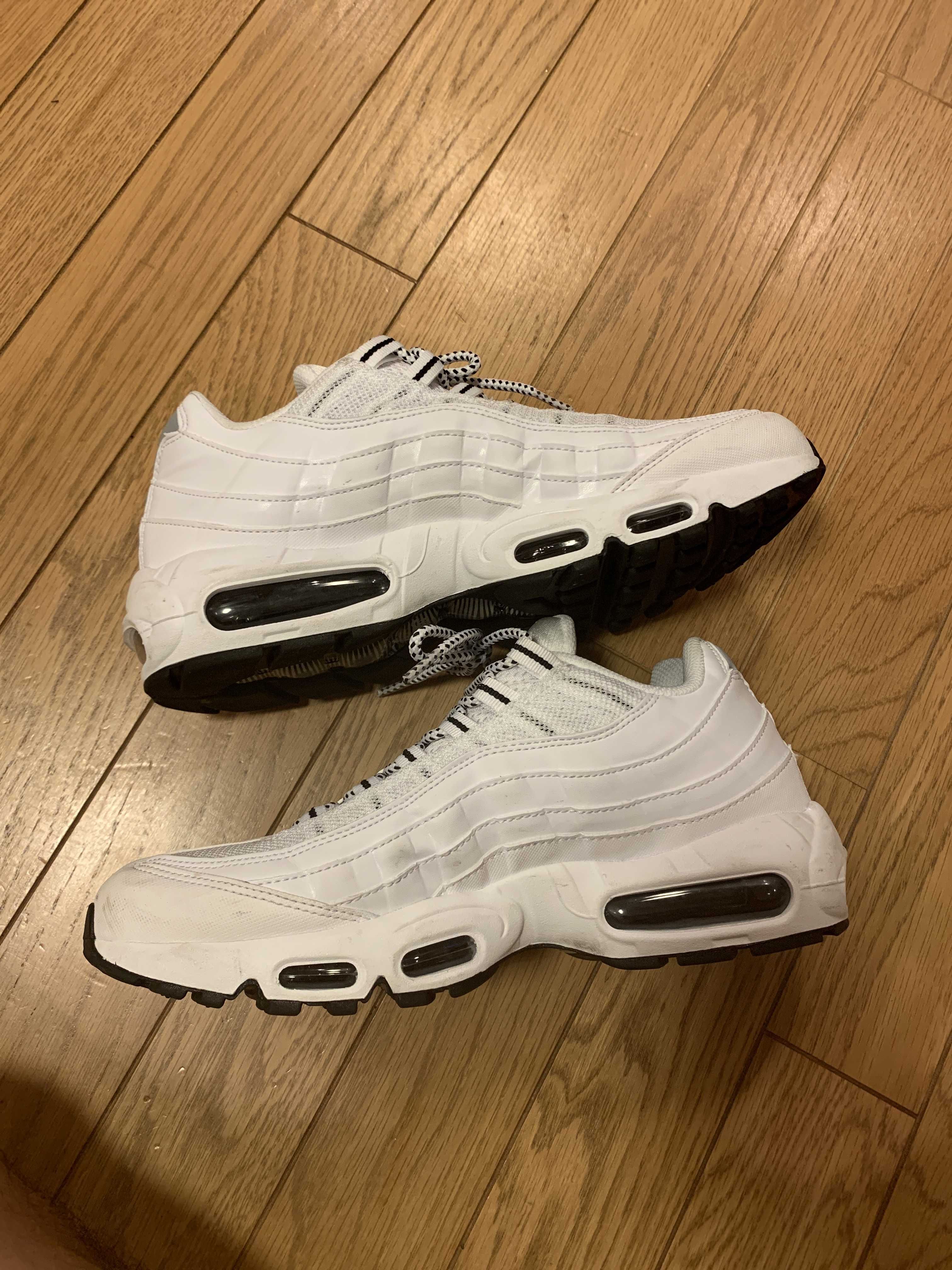Nike Air Max 95 LE "White/Black"