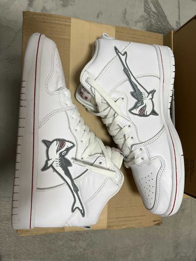 Oski x Nike SB Dunk High "Great White Shark"