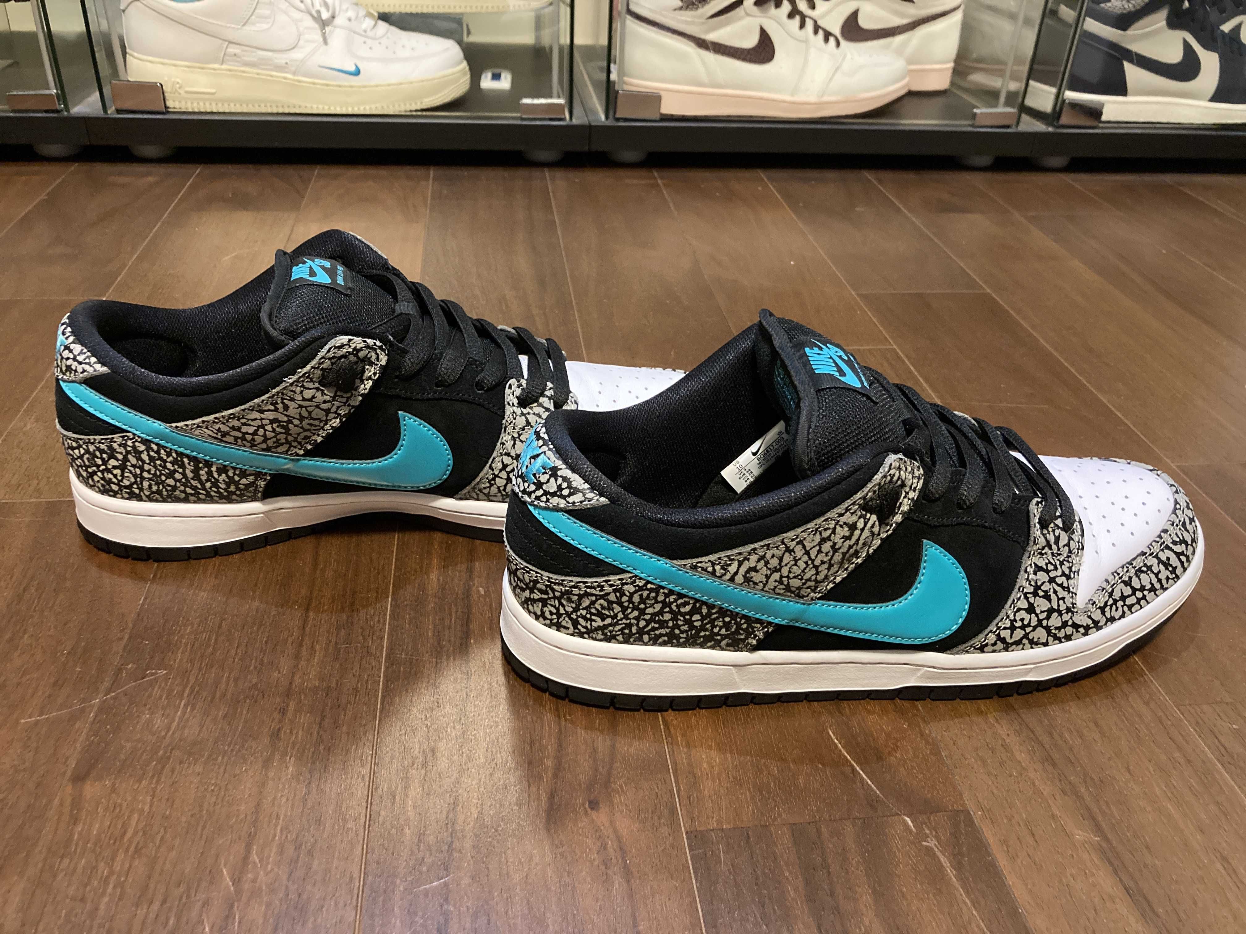 Nike SB Dunk Low "Elephant/Safari"