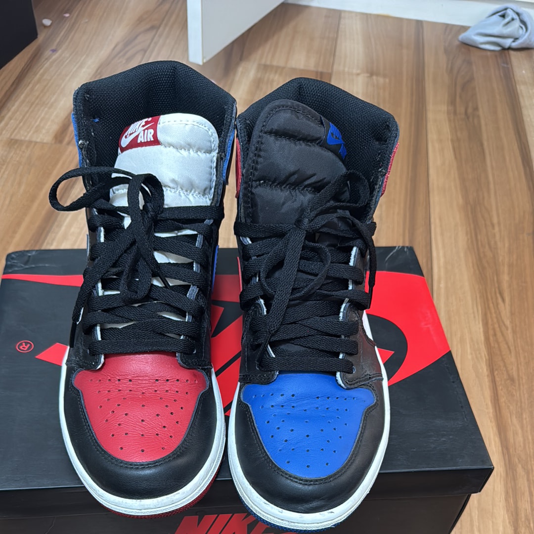 Nike Air Jordan 1 Retro High "Top 3"