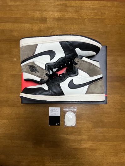 Nike Air Jordan 1 High OG "Sail/Dark Mocha/Black"
