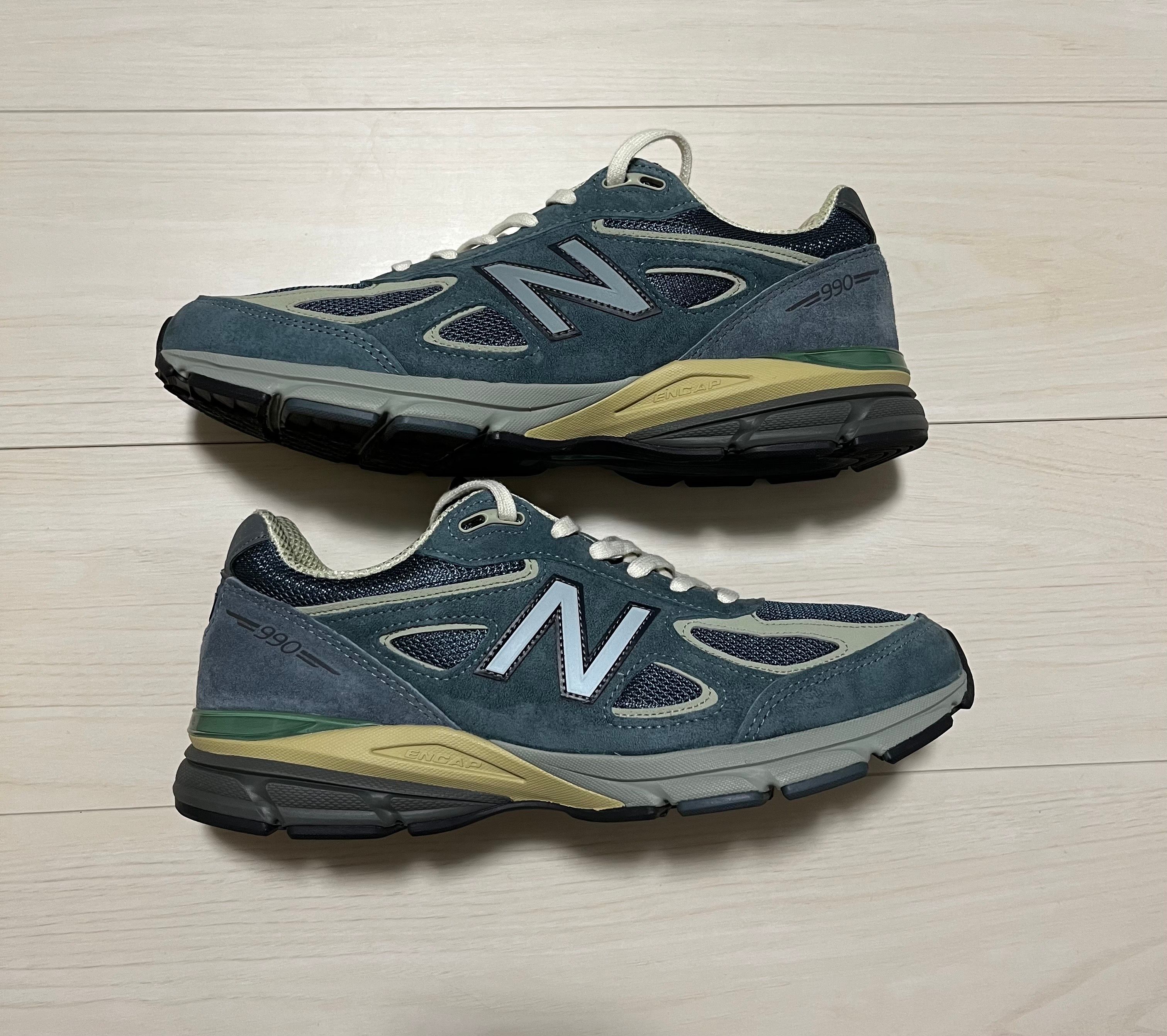 AURALEE × New Balance 990V4 "Dusty Blue"