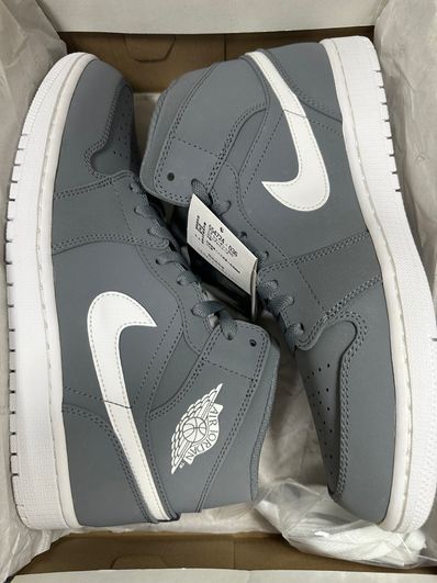 Nike Air Jordan 1 Mid "Cool Grey"