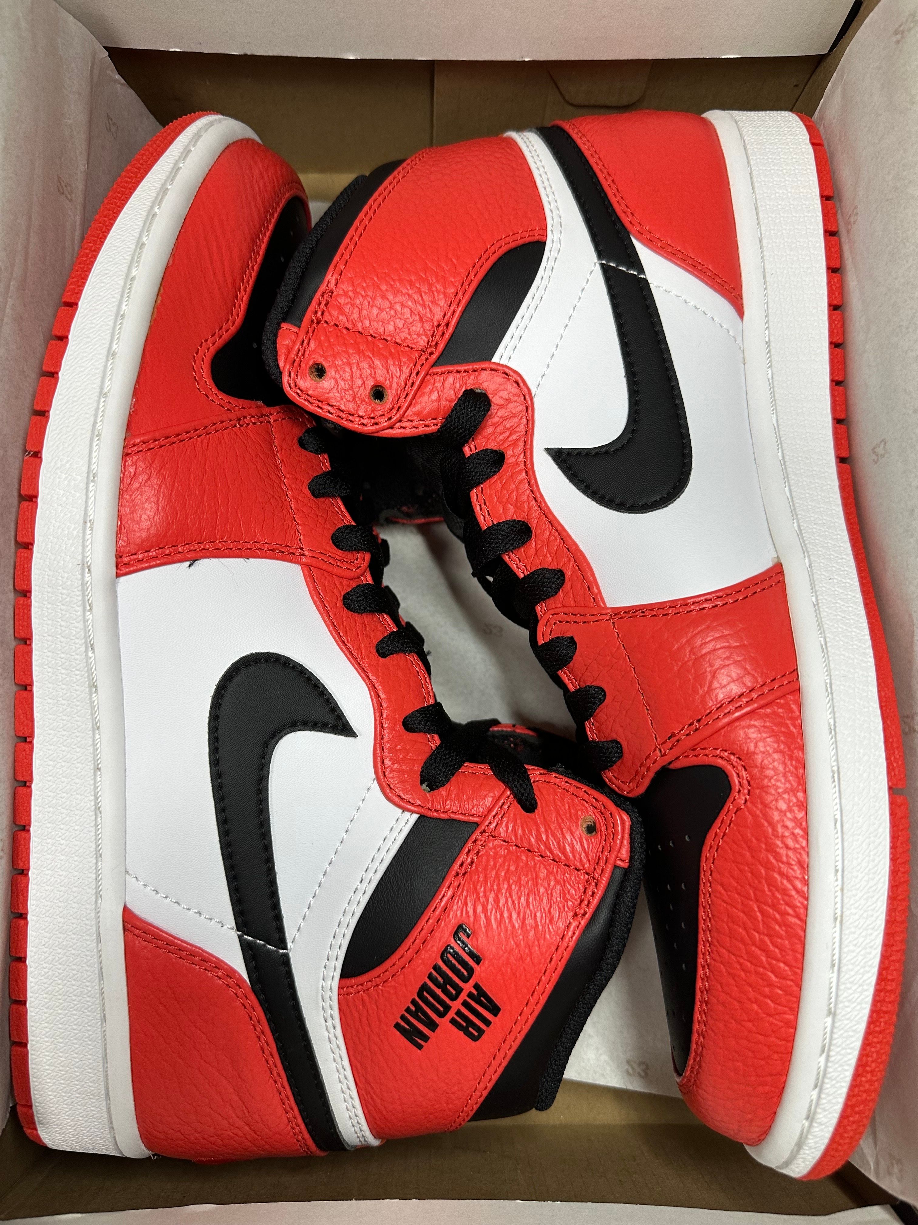 Nike Air Jordan 1 Retro High 