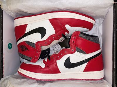 Nike Air Jordan 1 High OG "Lost & Found/Chicago"