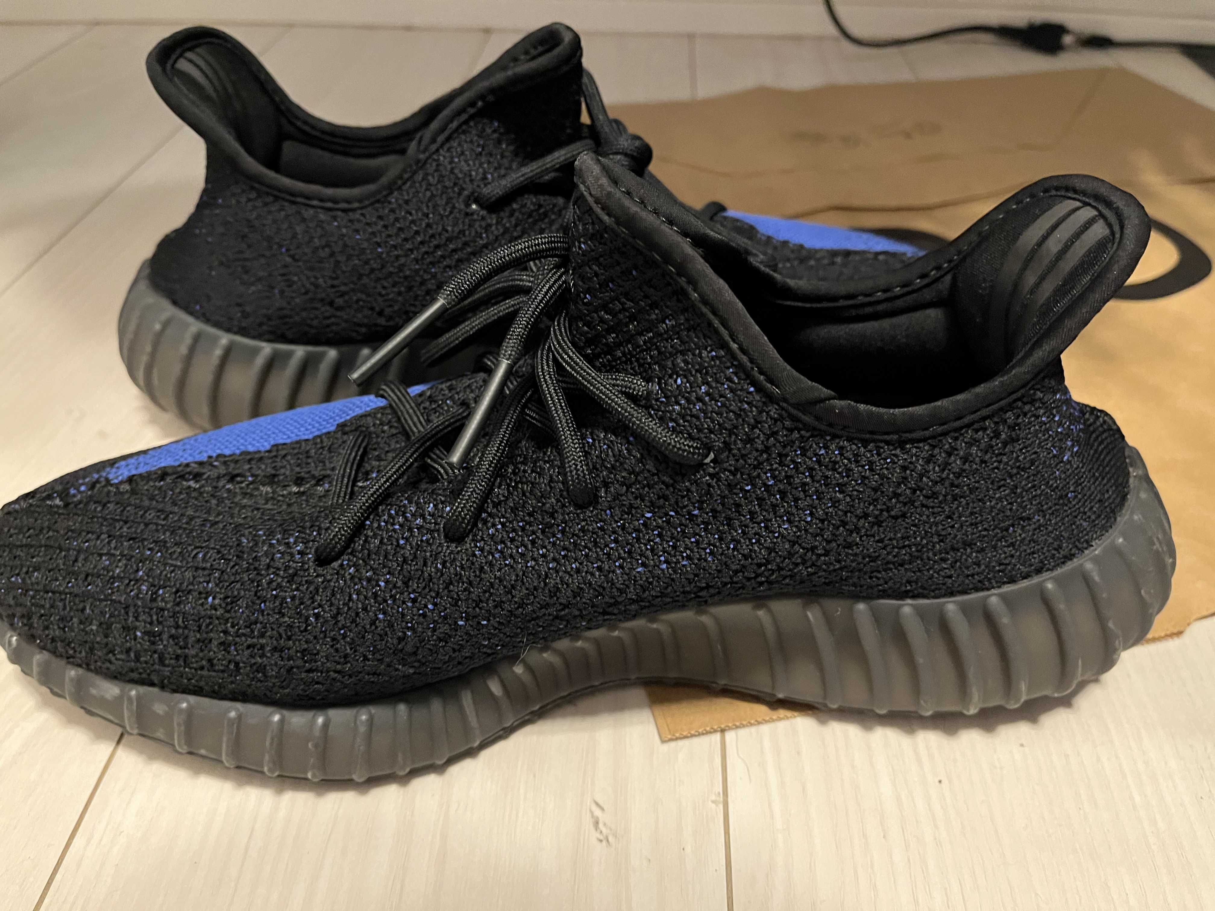 adidas YEEZY Boost 350V2 "Dazzling Blue"