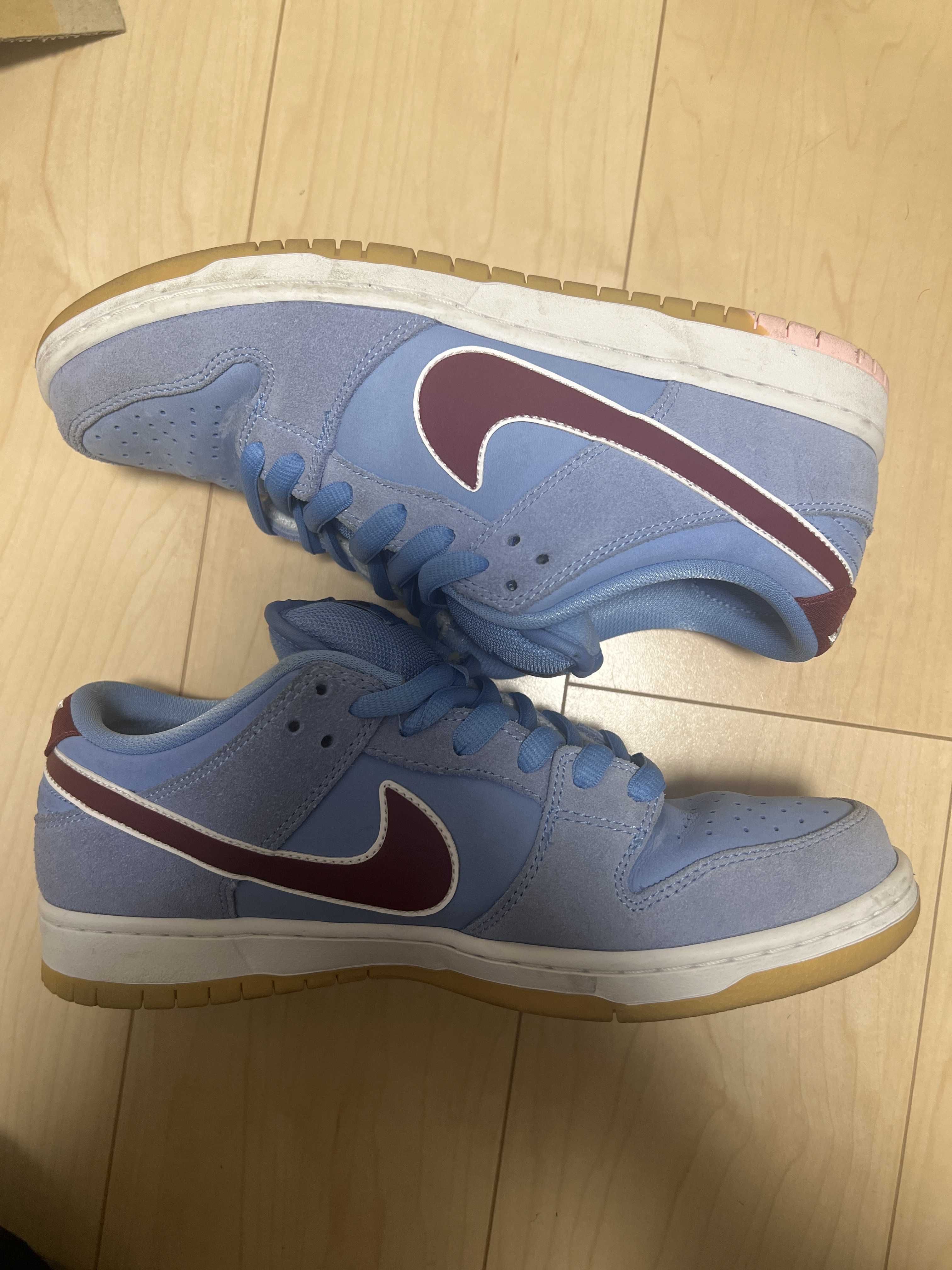 Nike SB Dunk Low Pro "Philadelphia Phillies/Valor Blue and Team Maroon"