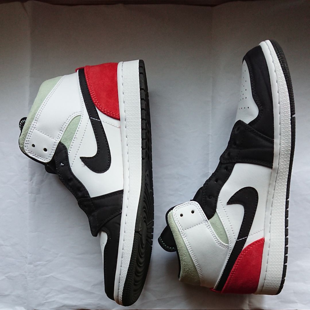 Nike Air Jordan 1 Mid SE "Black/Red/White"