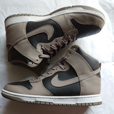 Nike Women's Dunk High "Moon Fossil"
