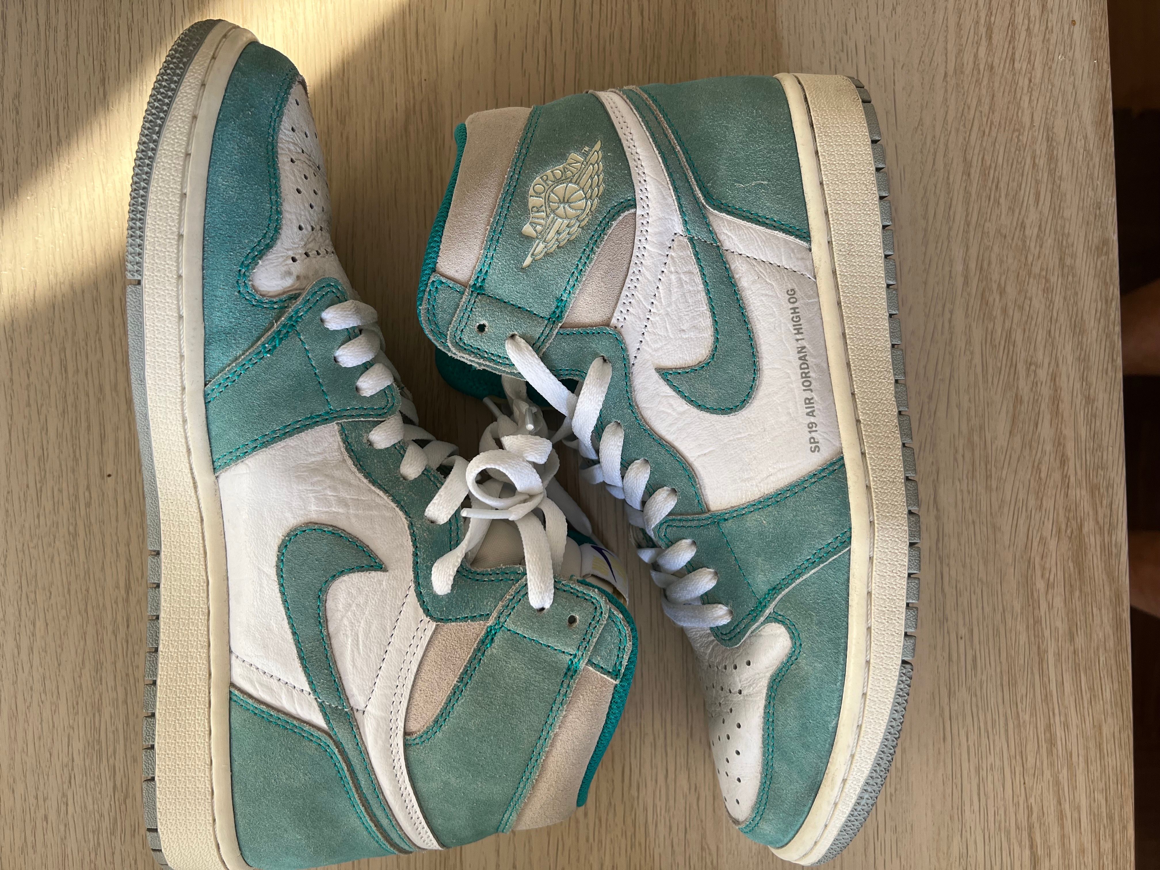 Nike Air Jordan 1 Retro High OG "Turbo Green"