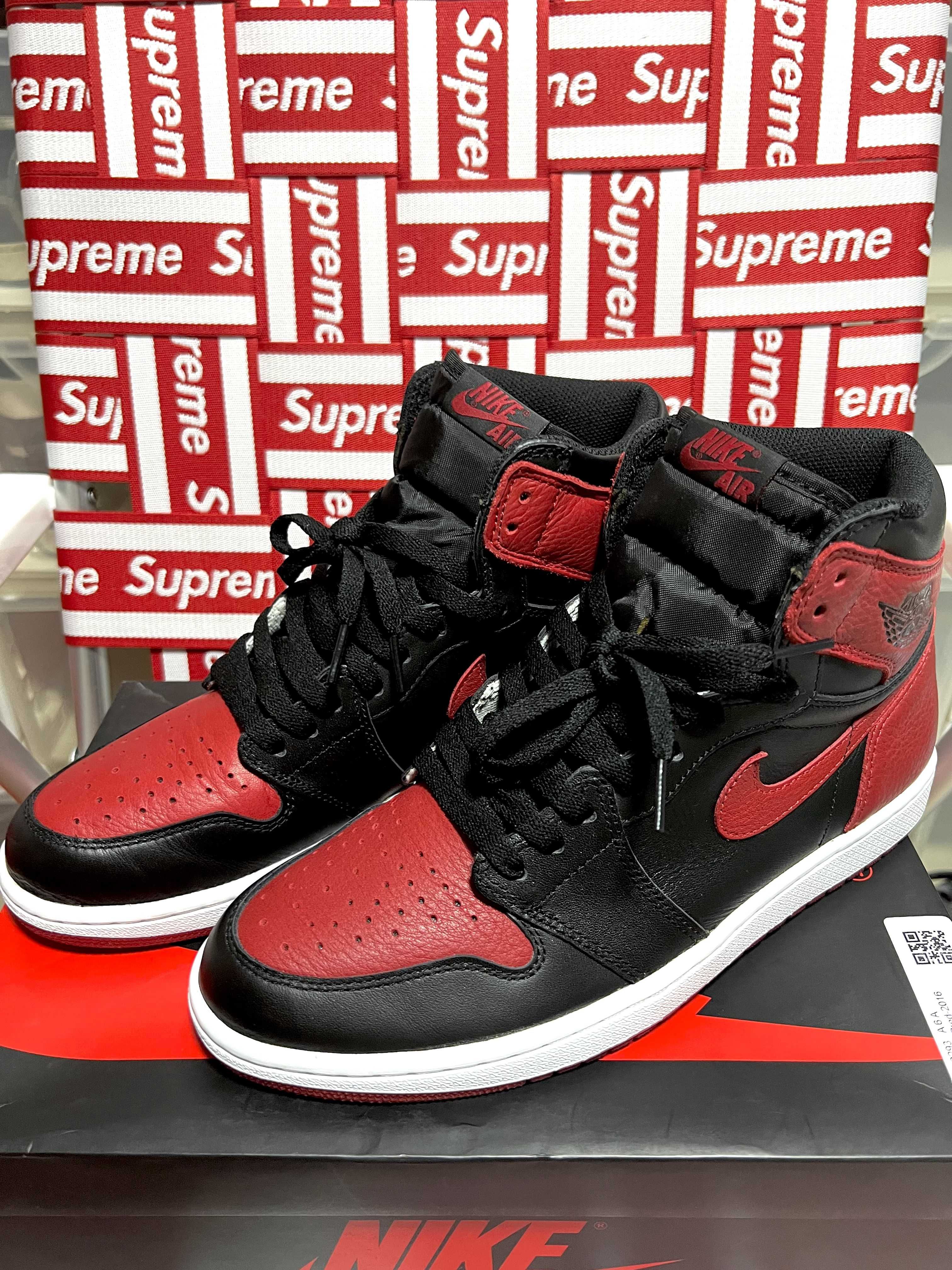 Nike Air Jordan 1 Retro High OG "Bred/Banned" (2016)