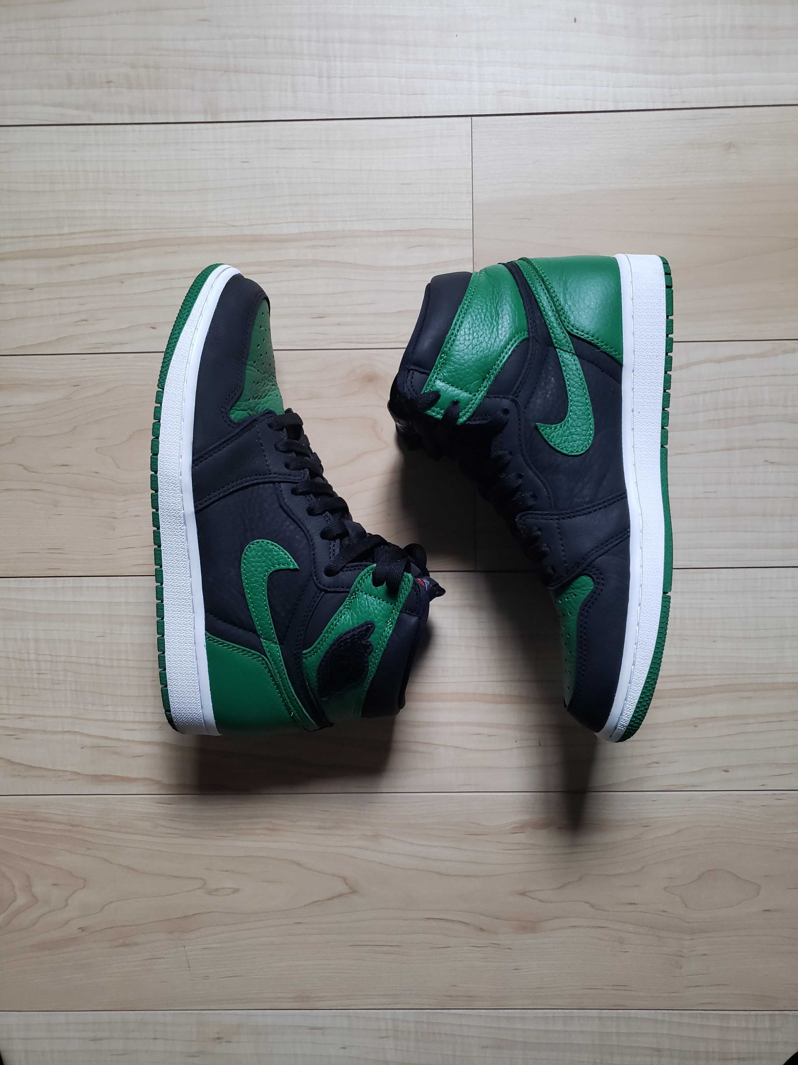 Nike Air Jordan 1 Retro High OG "Black/Pine Green" (2020)      