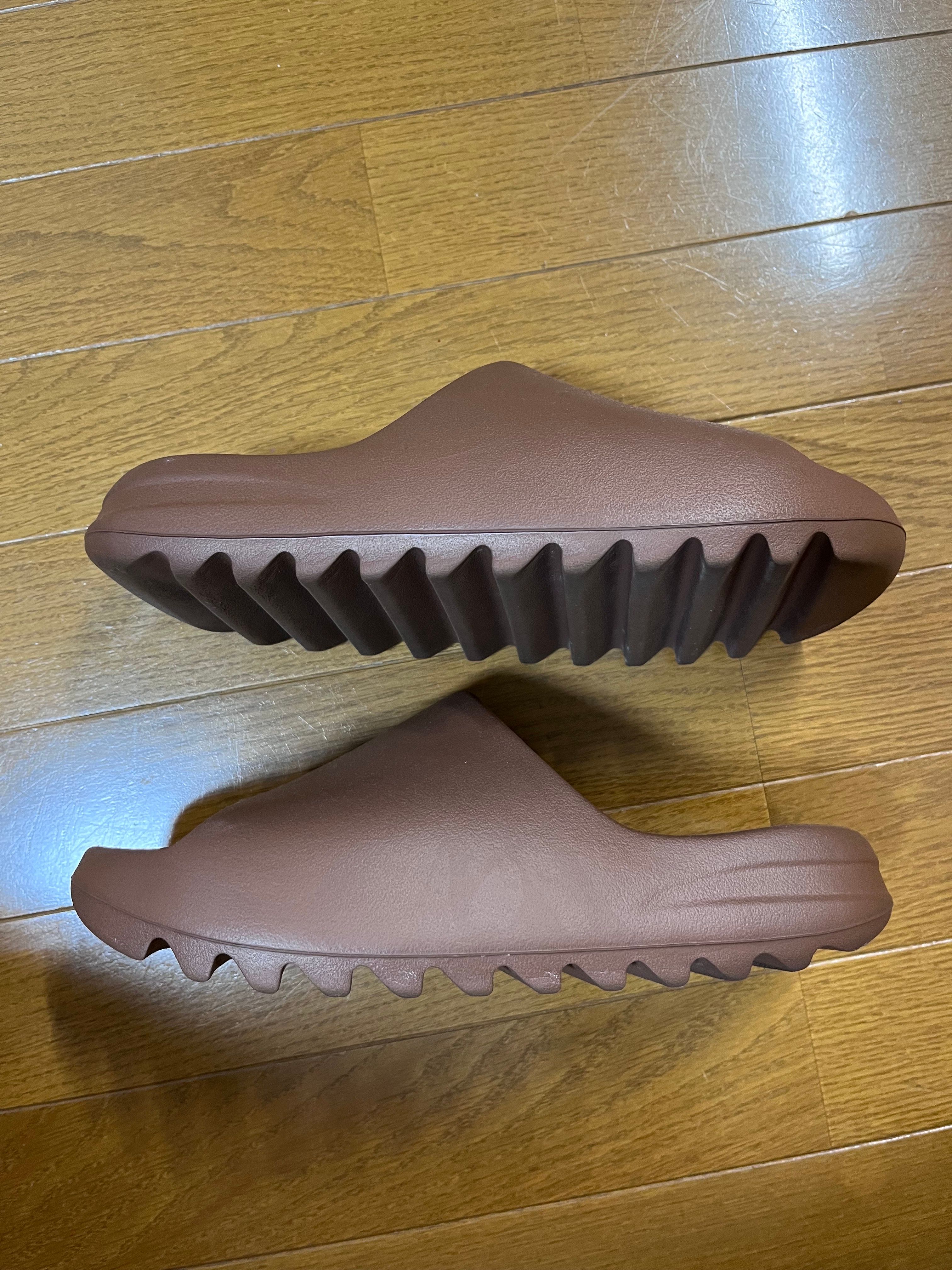 adidas YEEZY Slide "Flax"