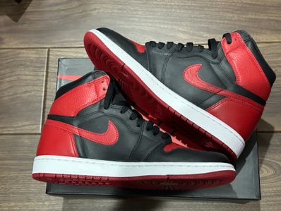 Nike Air Jordan 1 Retro High OG "Bred/Banned" (2016)