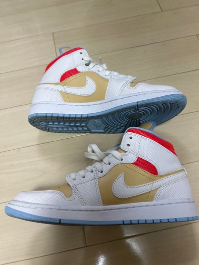 Nike Women's Air Jordan 1 Mid SE "Sesame"