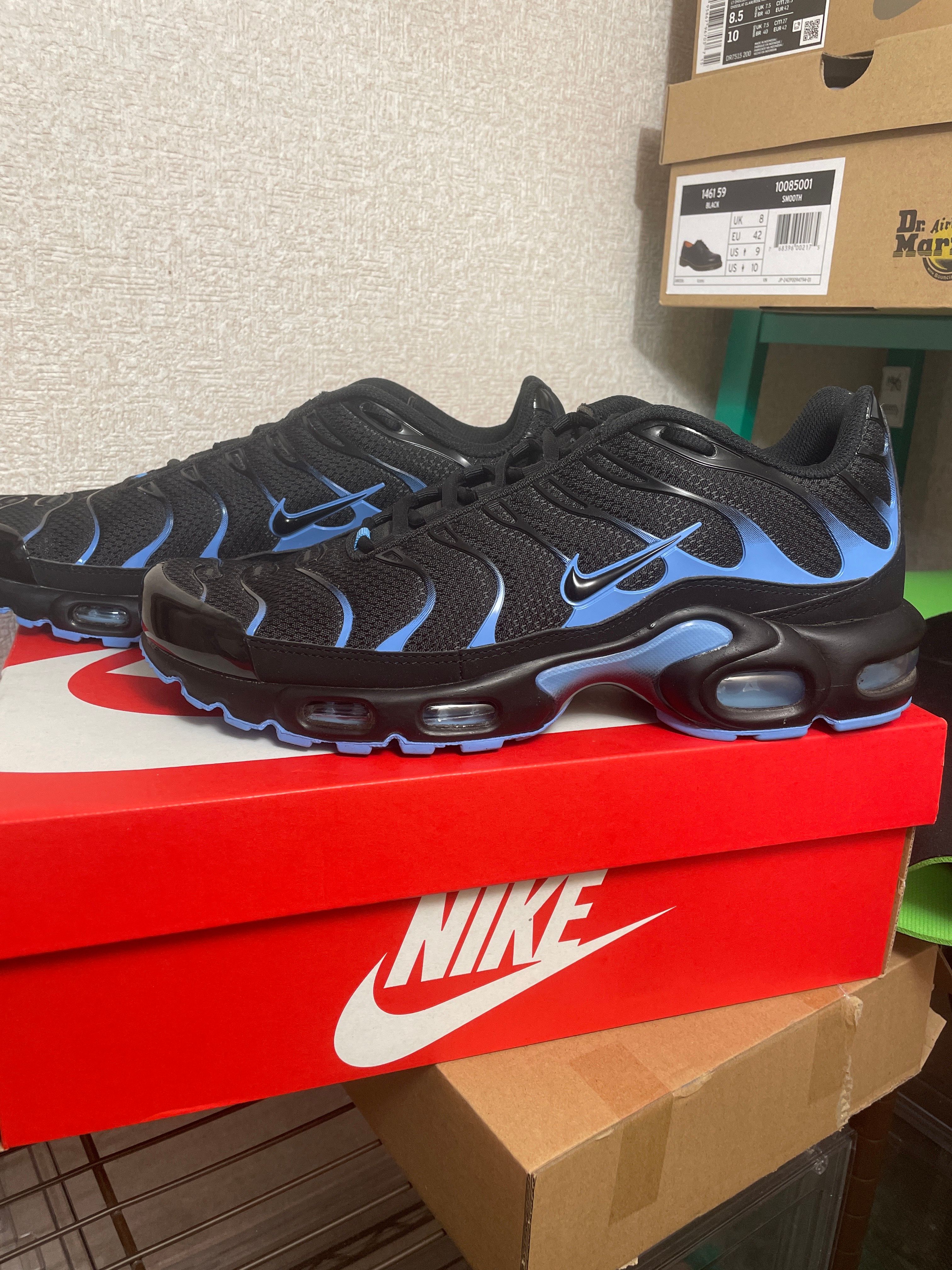 Nike Air Max Plus "Black/University Blue"
