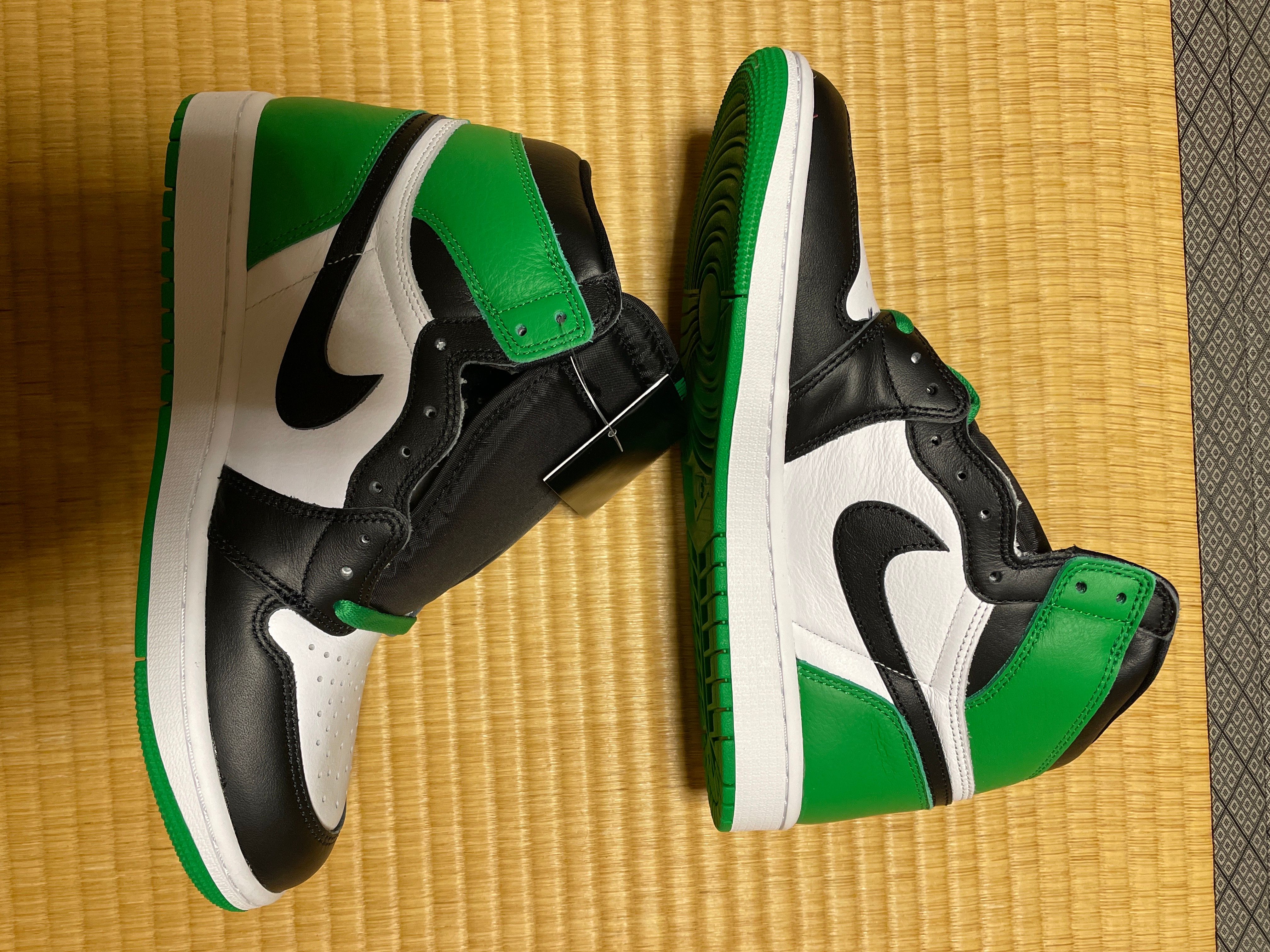 Nike Air Jordan 1 Retro High OG "Celtics/Black and Lucky Green" (2023)