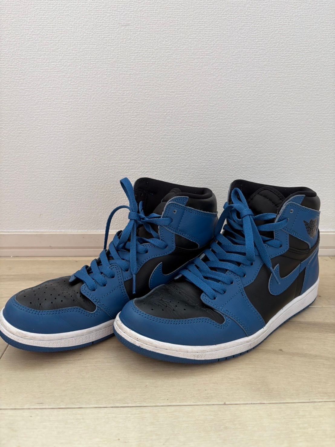Nike Air Jordan 1 Retro High OG "Dark Marina Blue"