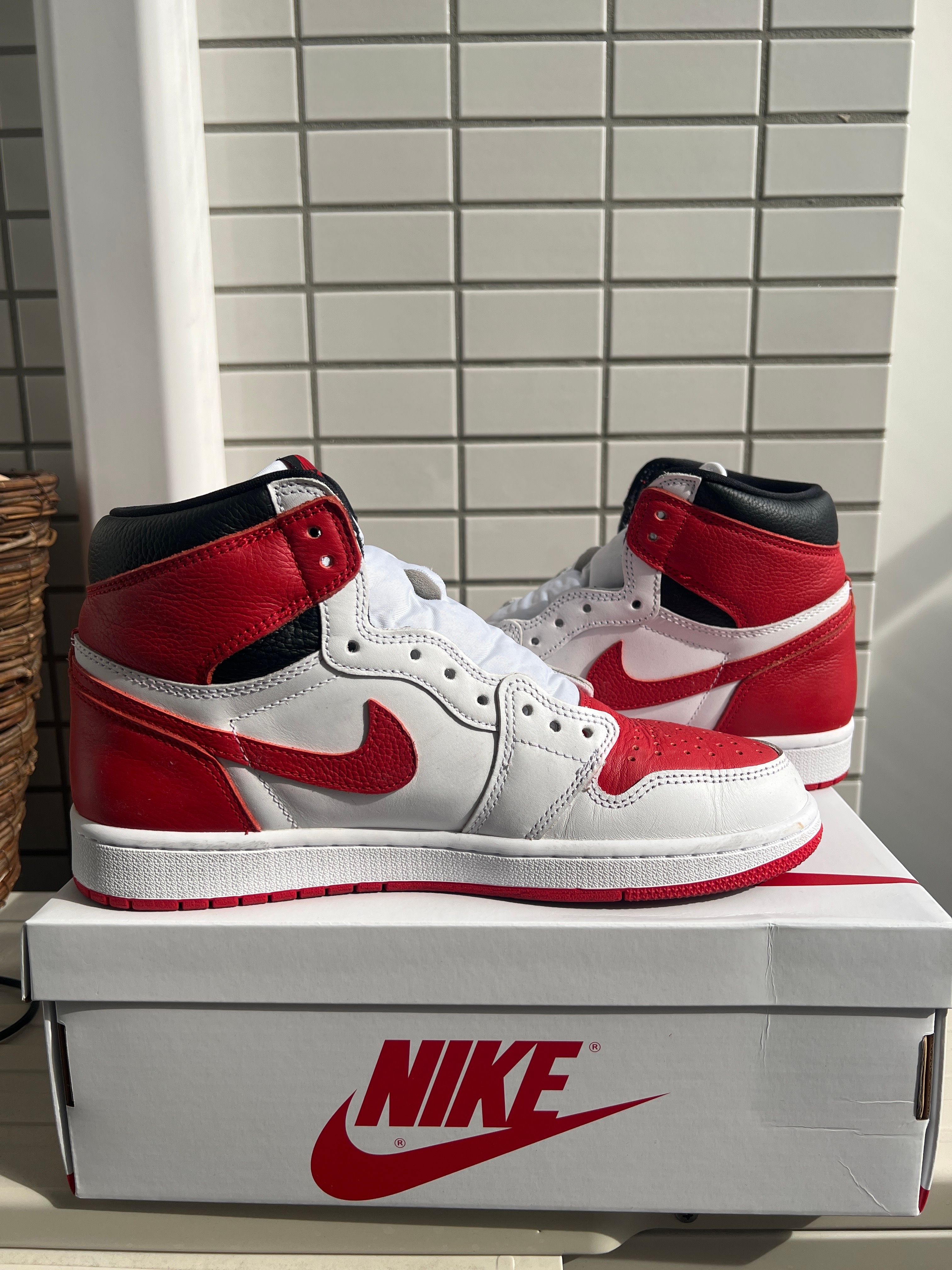 Nike Air Jordan 1 High OG "Heritage" 