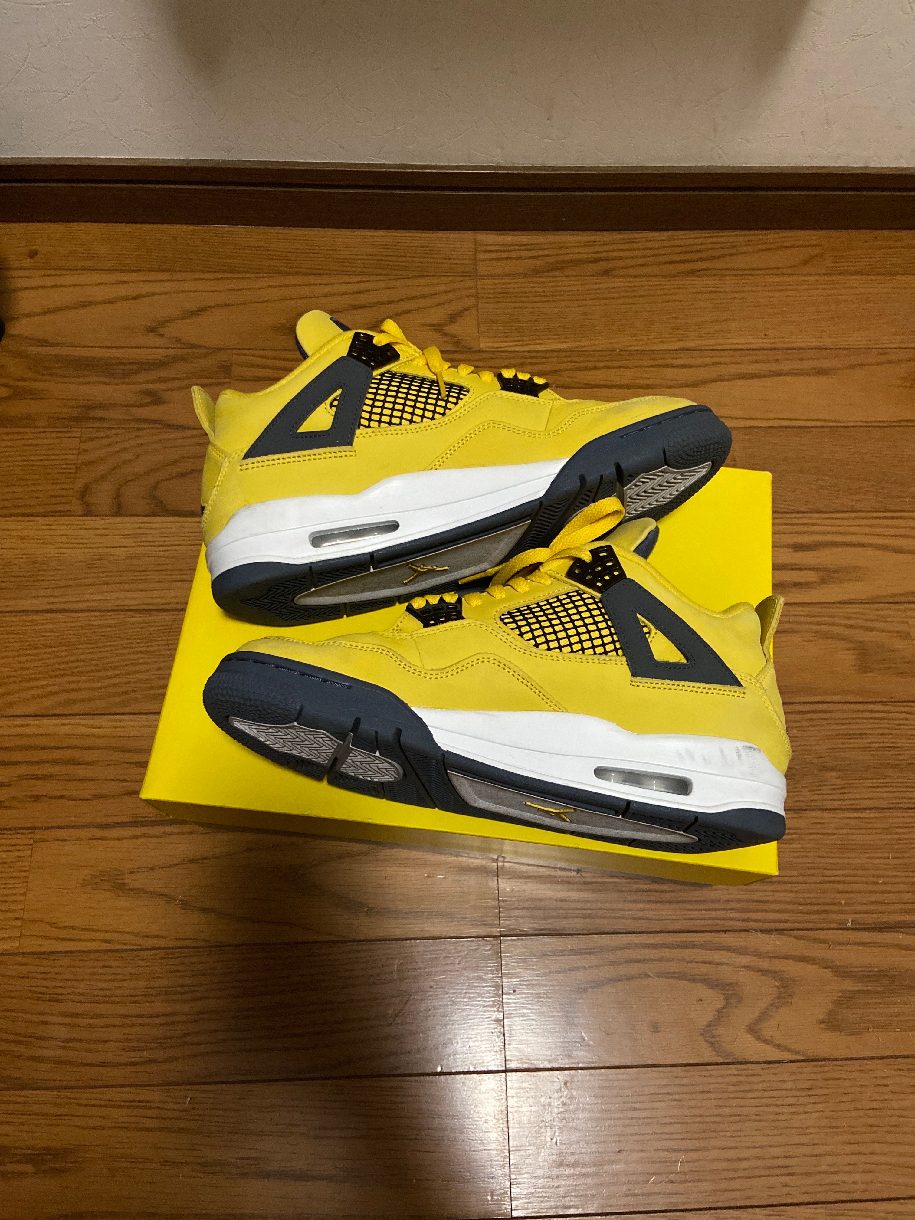 Nike Air Jordan 4 "Tour Yellow"