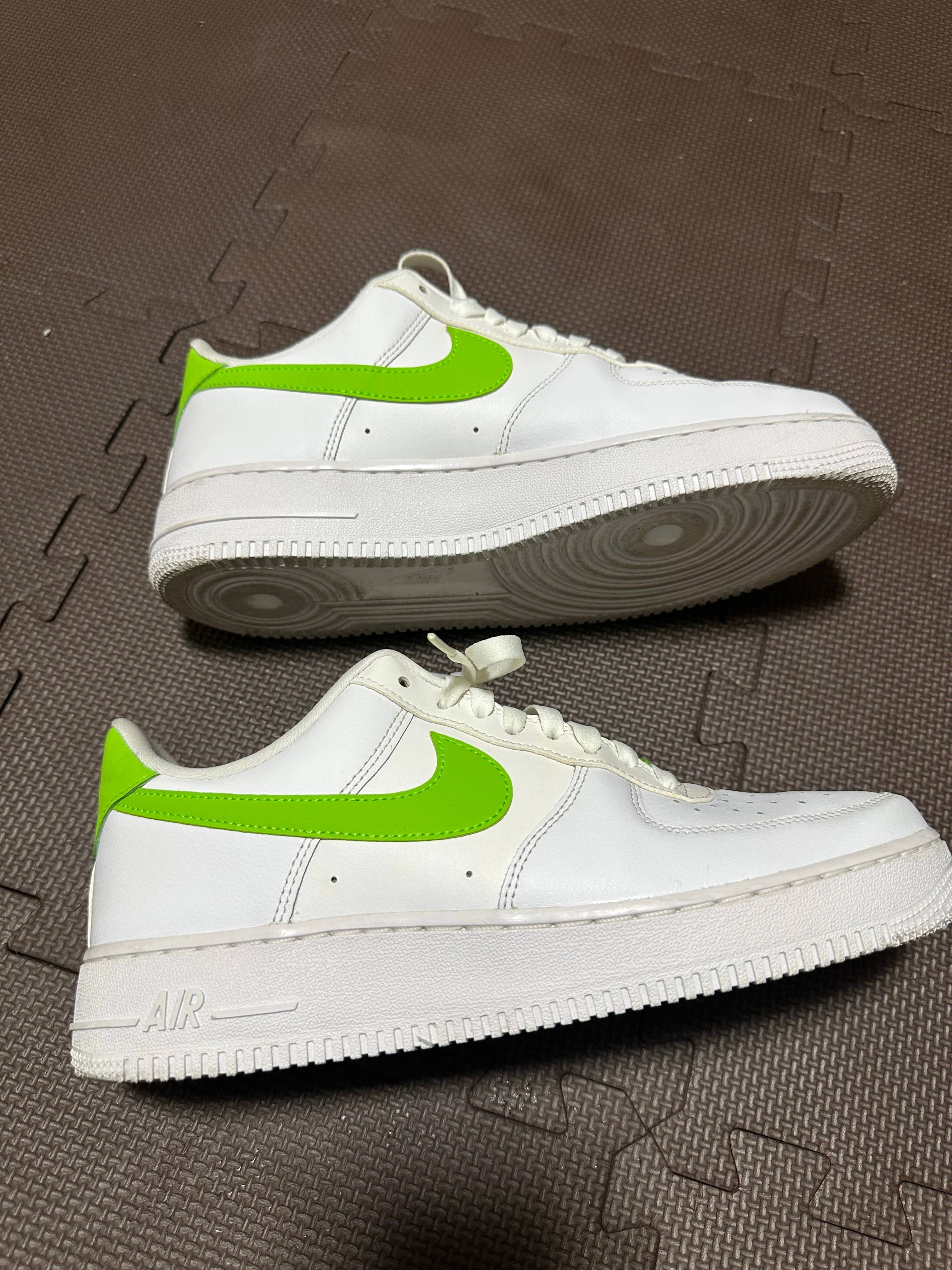 ナイキ エアフォース1 ロー 07 "ホワイト/カーミット グリーン"