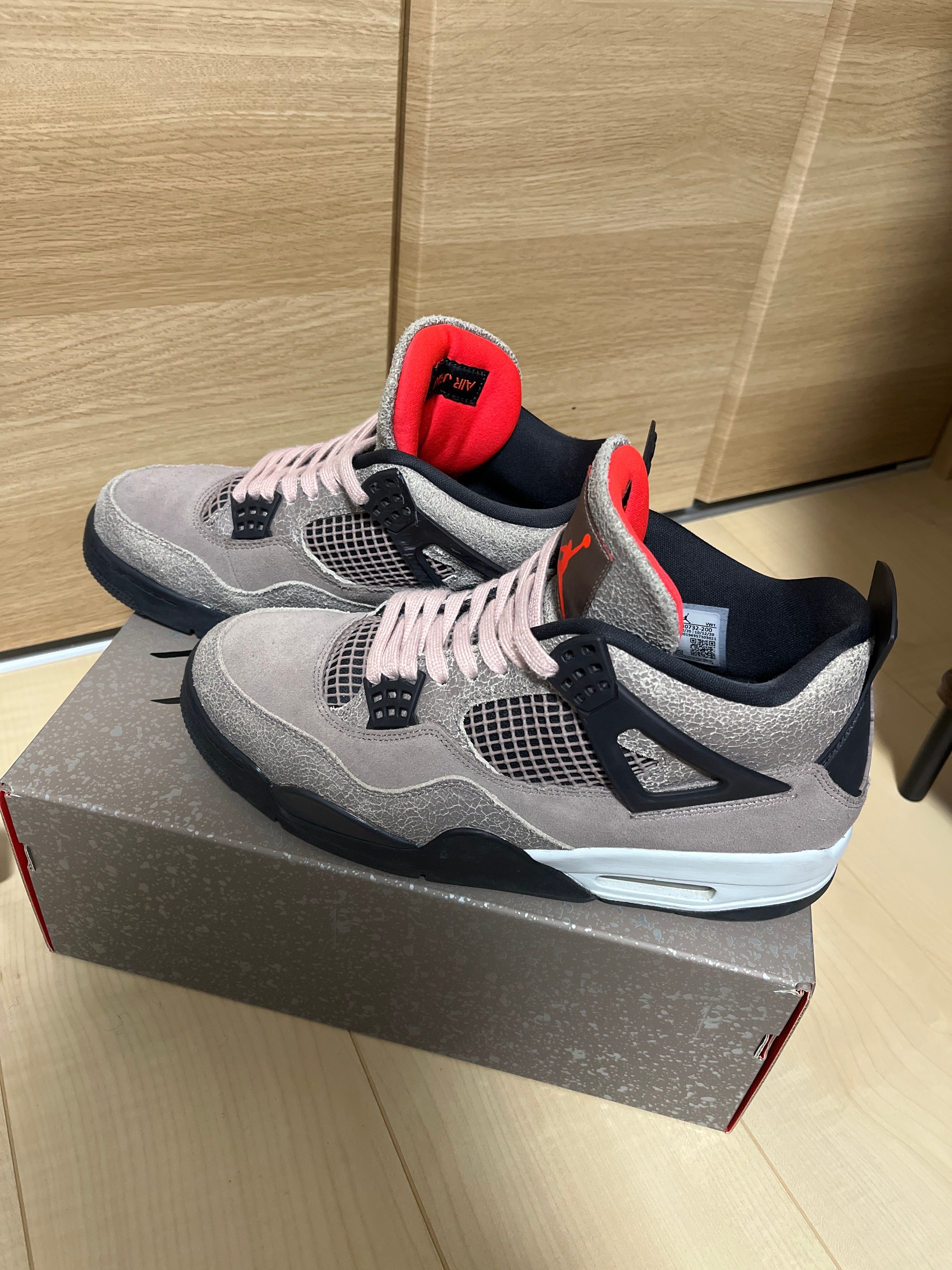 Nike Air Jordan 4 "Taupe Haze"