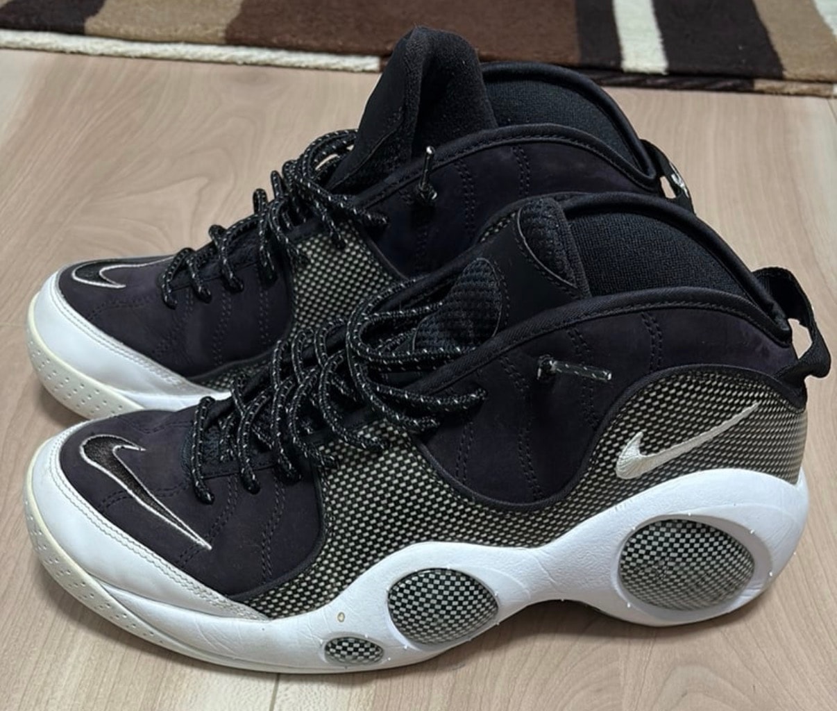 Nike Air Zoom Flight 95 "Black Metallic" (2022)