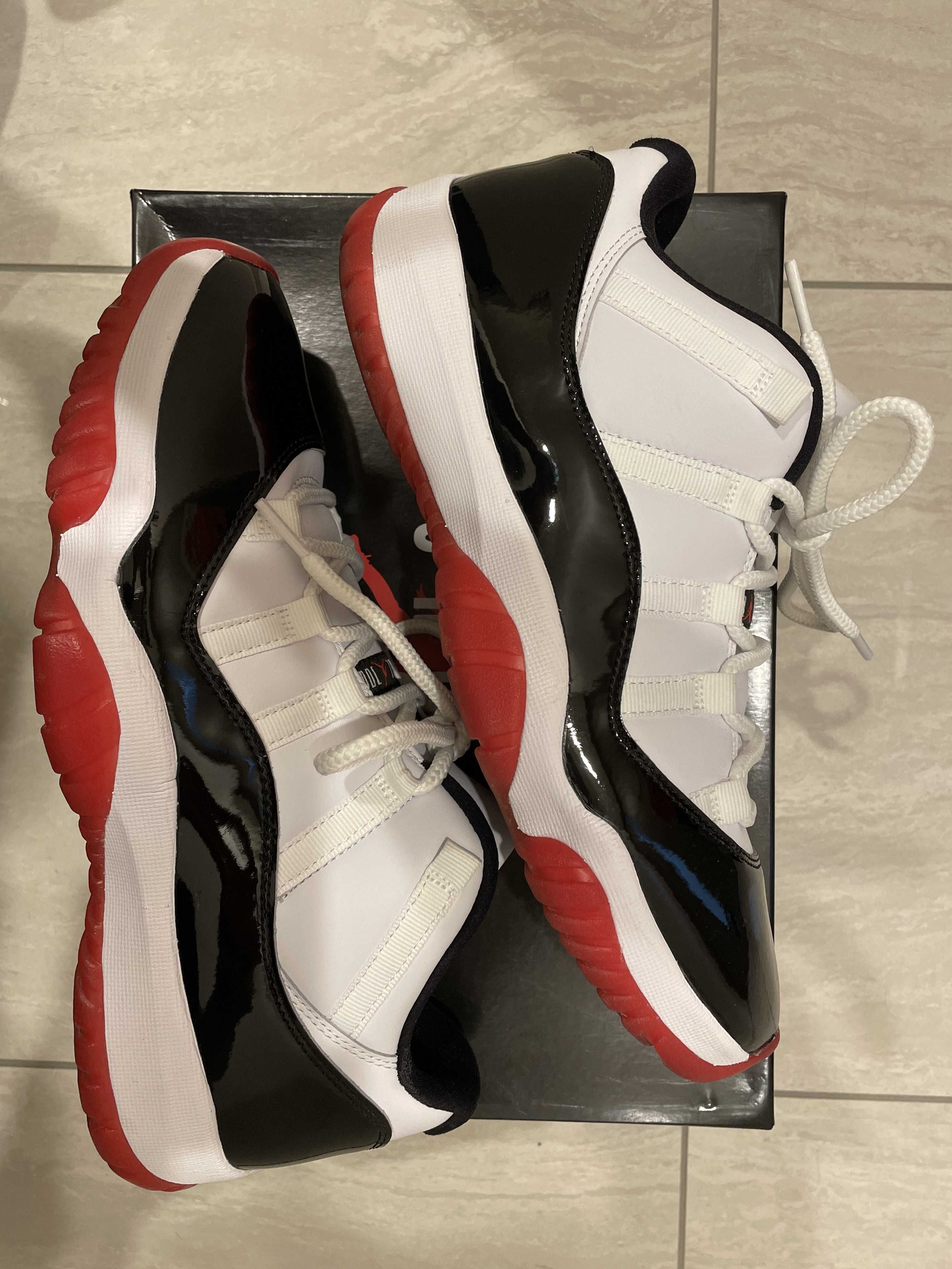 Nike Air Jordan 11 Low "Gym Red"