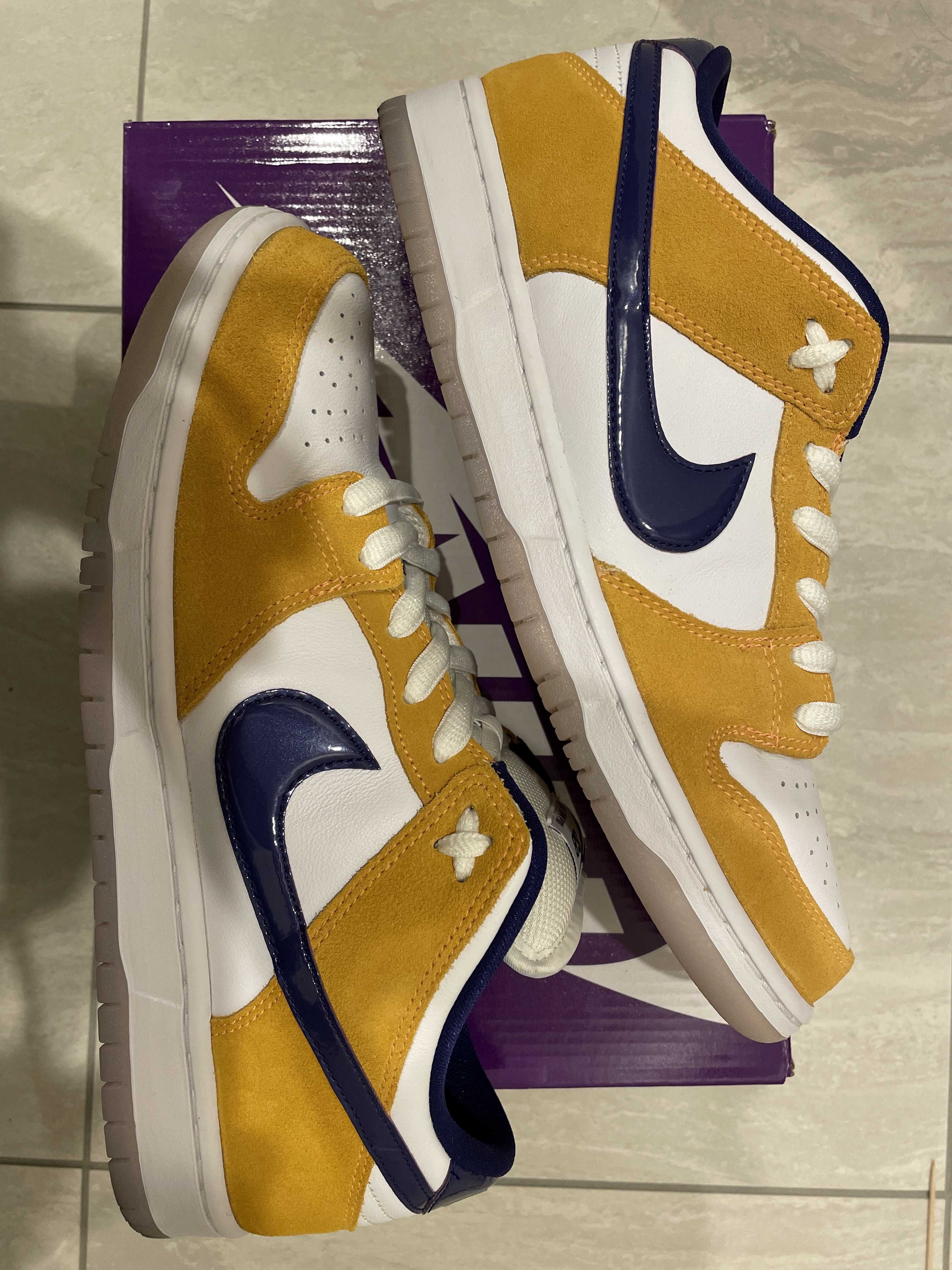 Nike SB Dunk Low "Laser Orange"