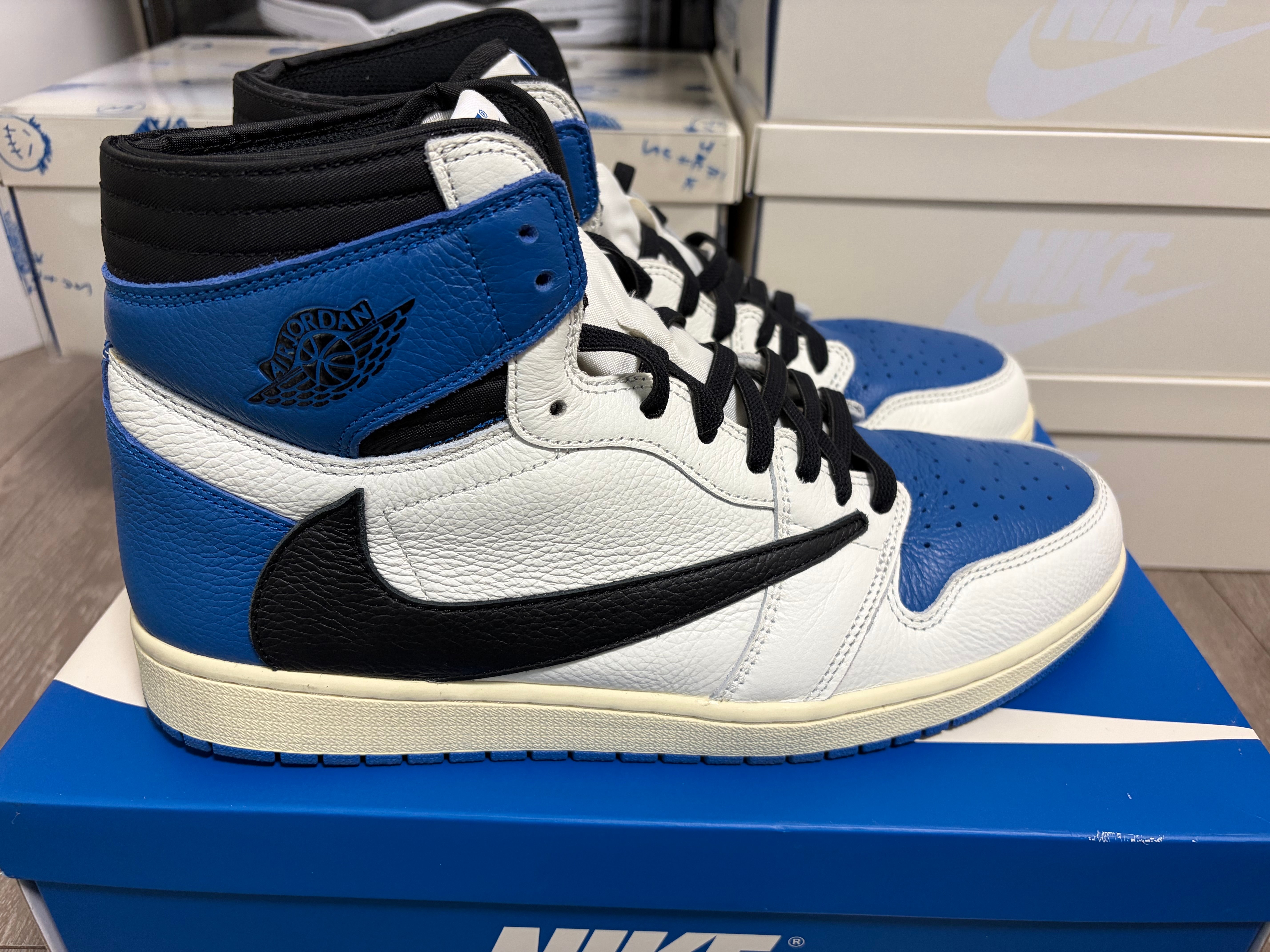 Travis Scott × fragment design × Nike Air Jordan 1 Retro High OG SP "Military Blue"