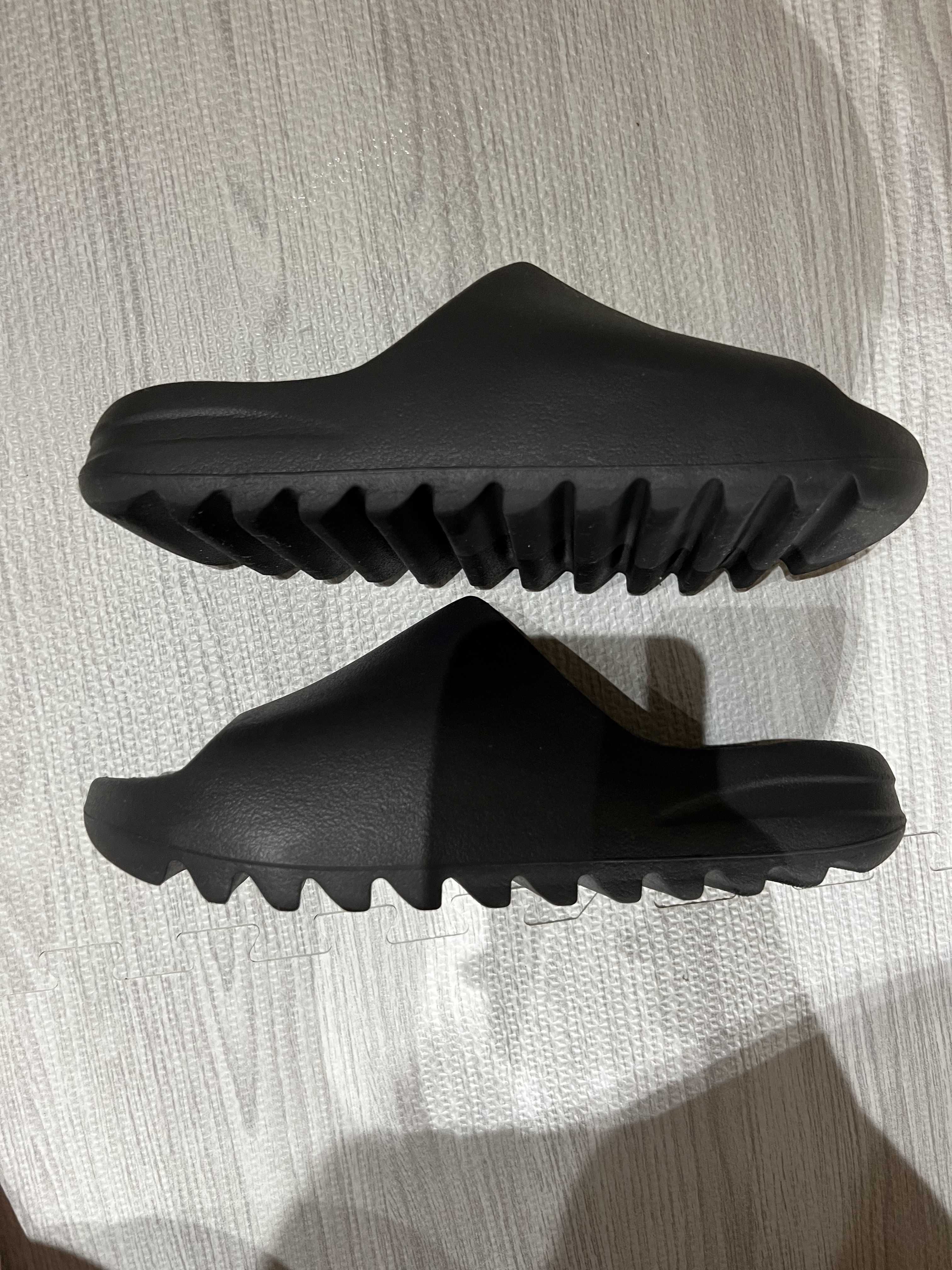 adidas YEEZY Slide "Onyx"