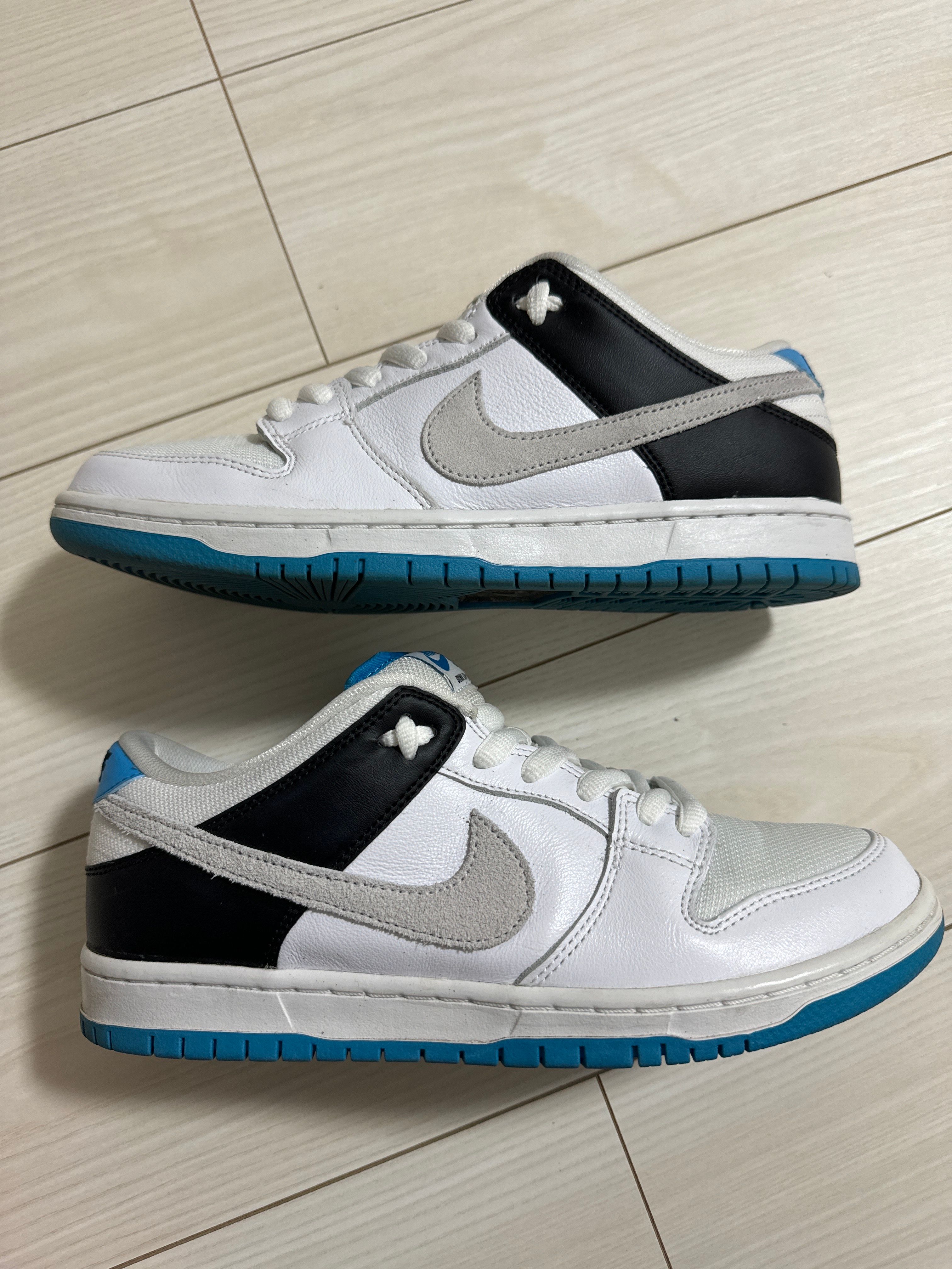 Nike SB Dunk Low "Laser Blue"