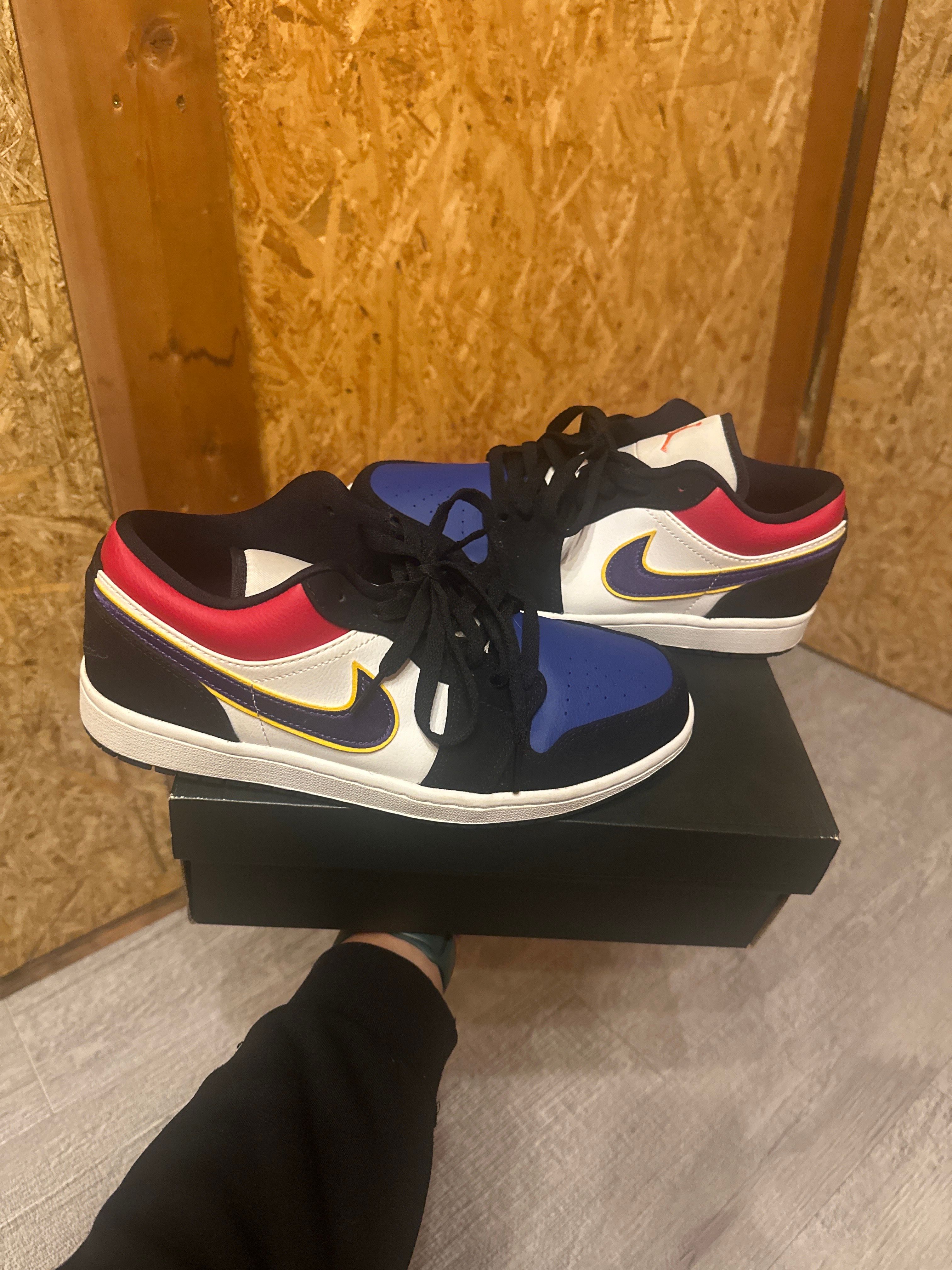 NIKE AIR JORDAN 1 LOW "LAKERS TOP 3"