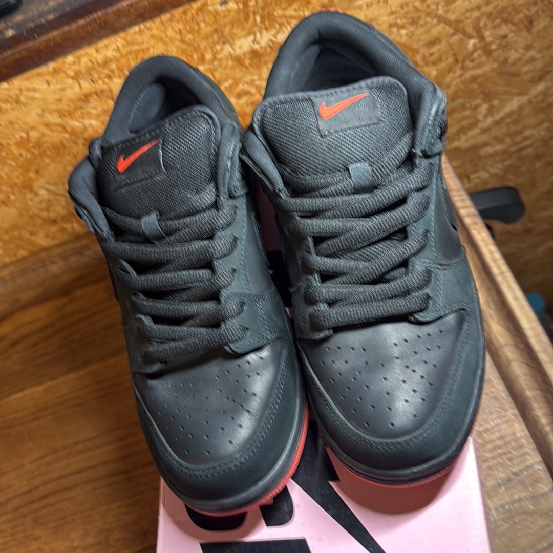 Nike SB Dunk Low TRD QS "Black Pigeon"