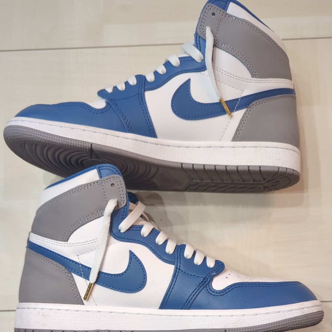 Nike Air Jordan 1 High OG "True Blue"