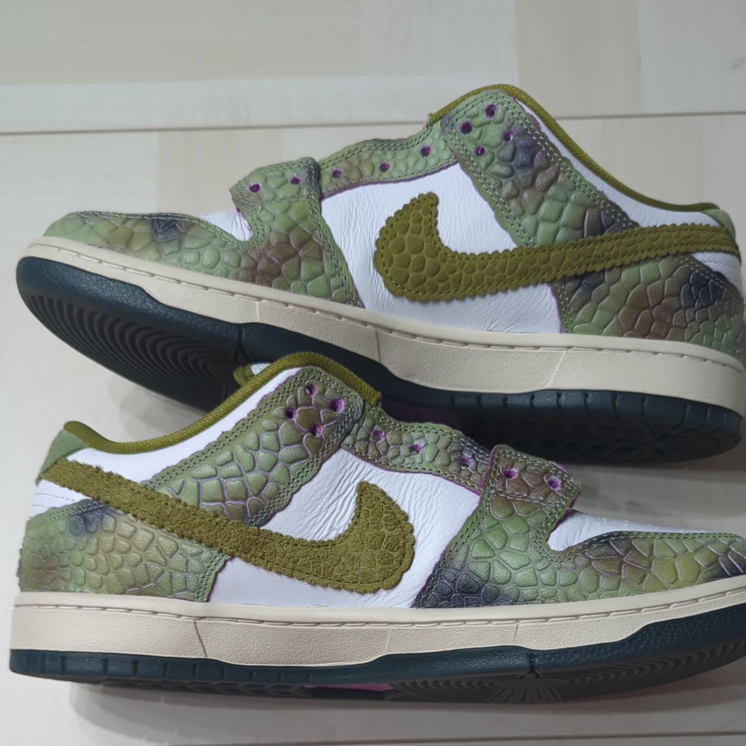 Alexis Sablone × Nike SB Dunk Low Pro "White and Pacific Moss"
