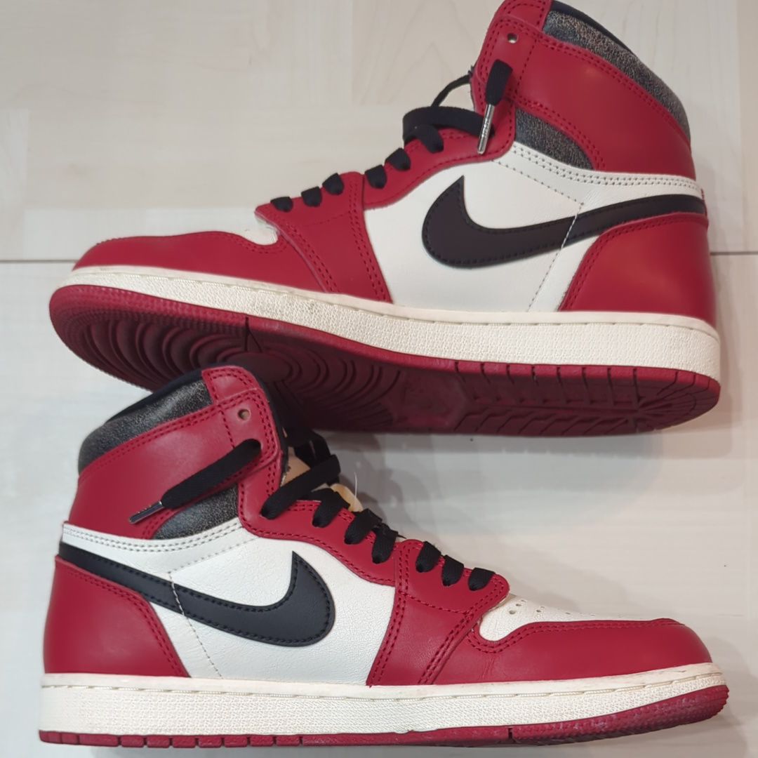 Nike Air Jordan 1 High OG "Lost & Found/Chicago"