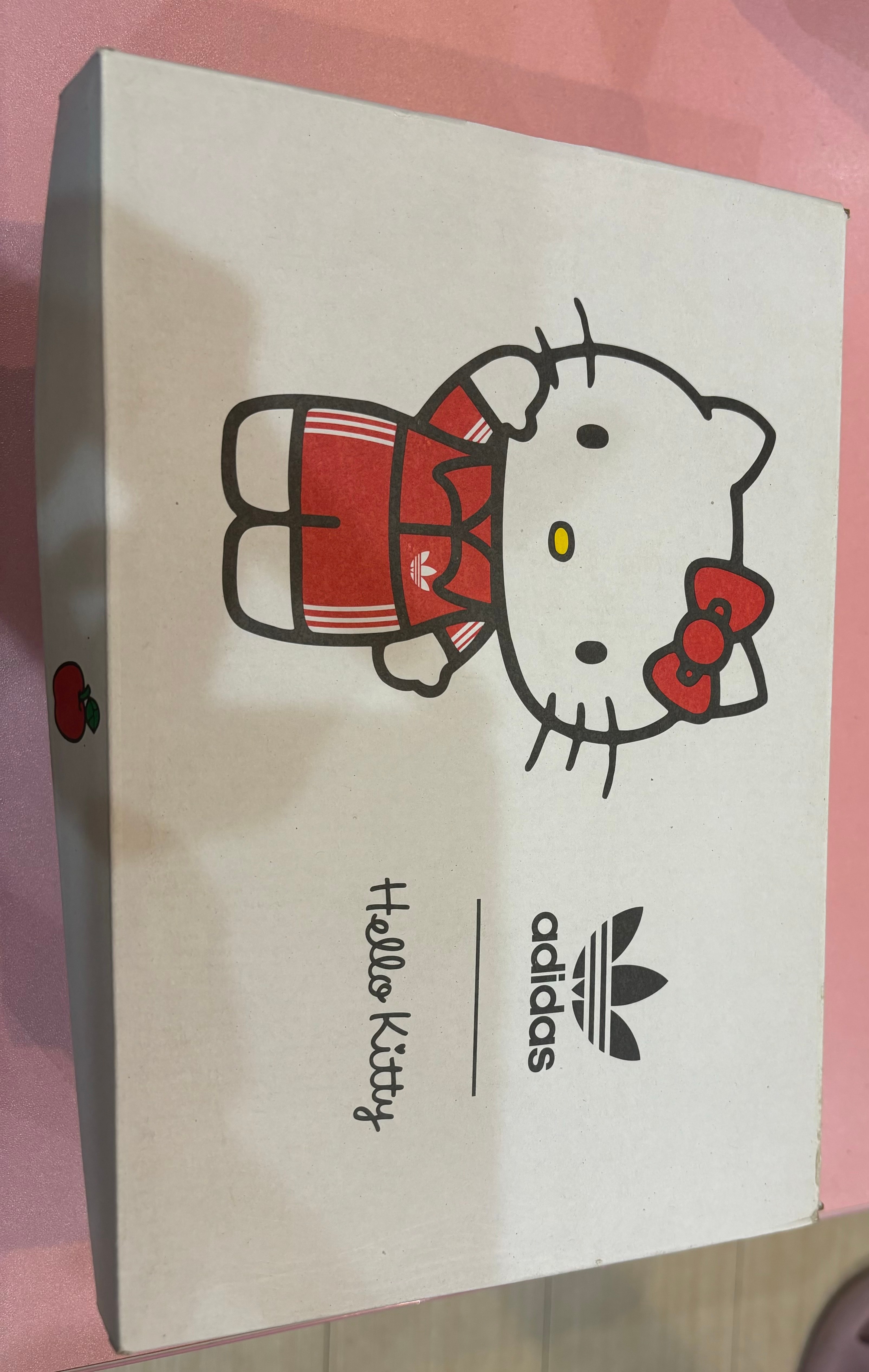 Hello Kitty × adidas Women's Superstar "Footwear White/Bliss Pink"