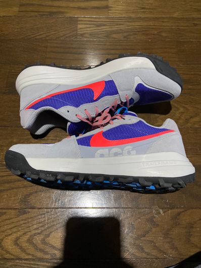 Nike ACG Lowcate "Wolf Grey Bright Crimson"