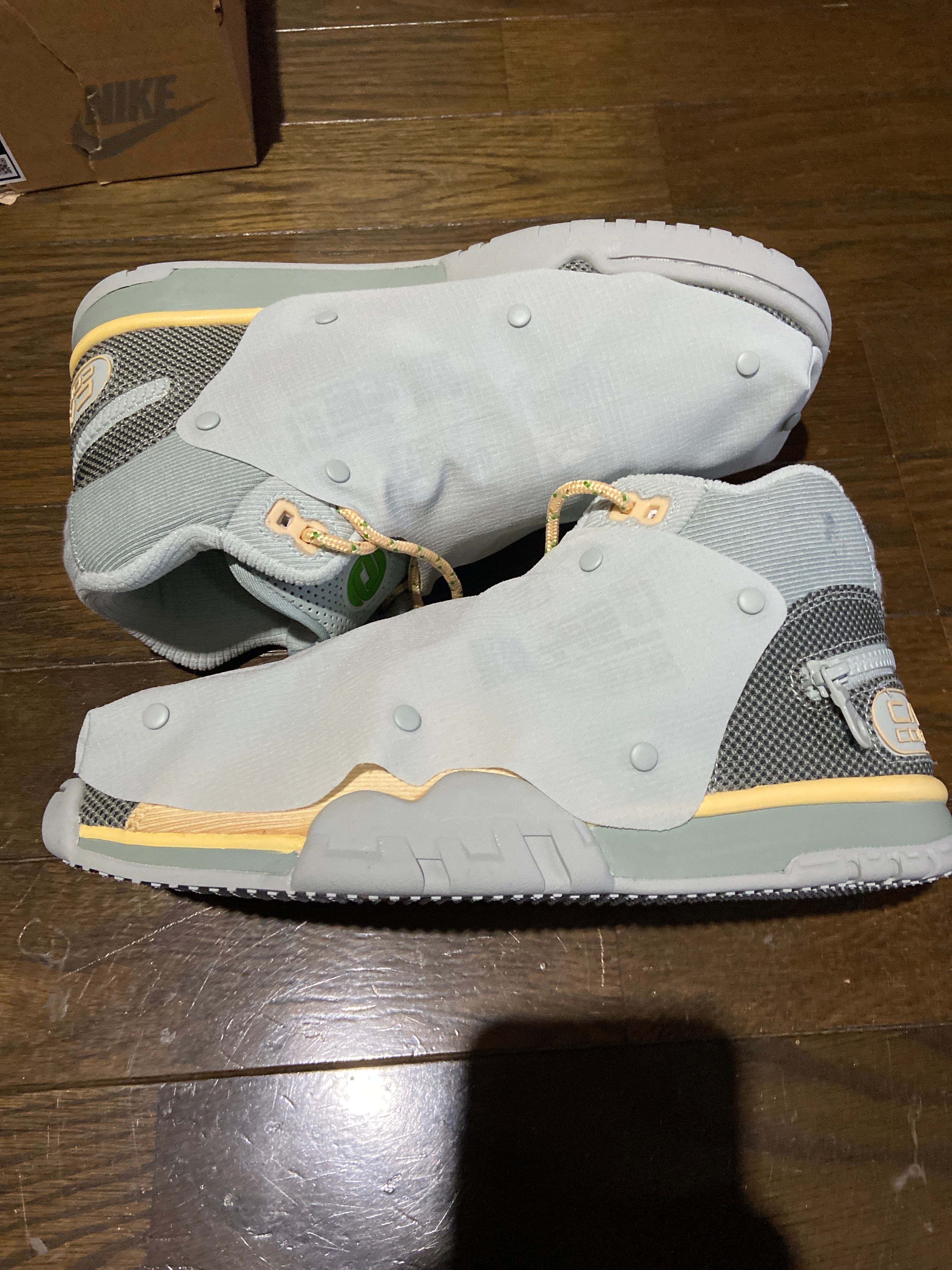 Travis Scott × Nike Air Trainer 1 SP "Grey Haze and Dusty Sage"