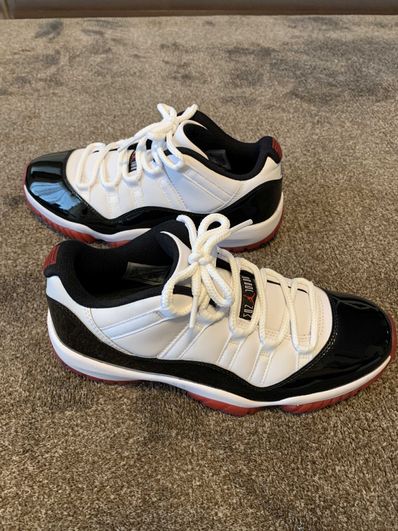 Nike Air Jordan 11 Low "Gym Red"