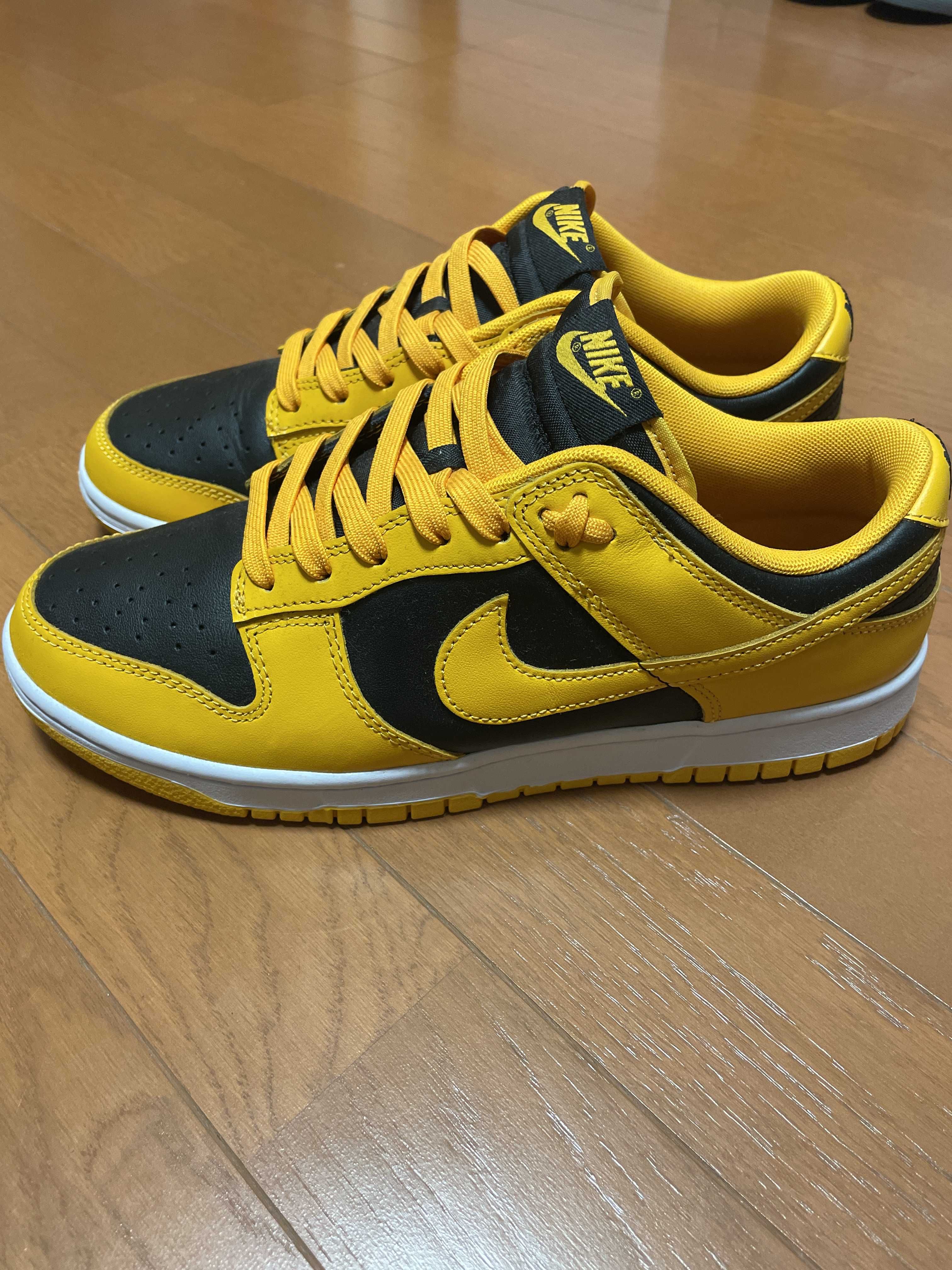 Nike Dunk Low "Championship Goldenrod"